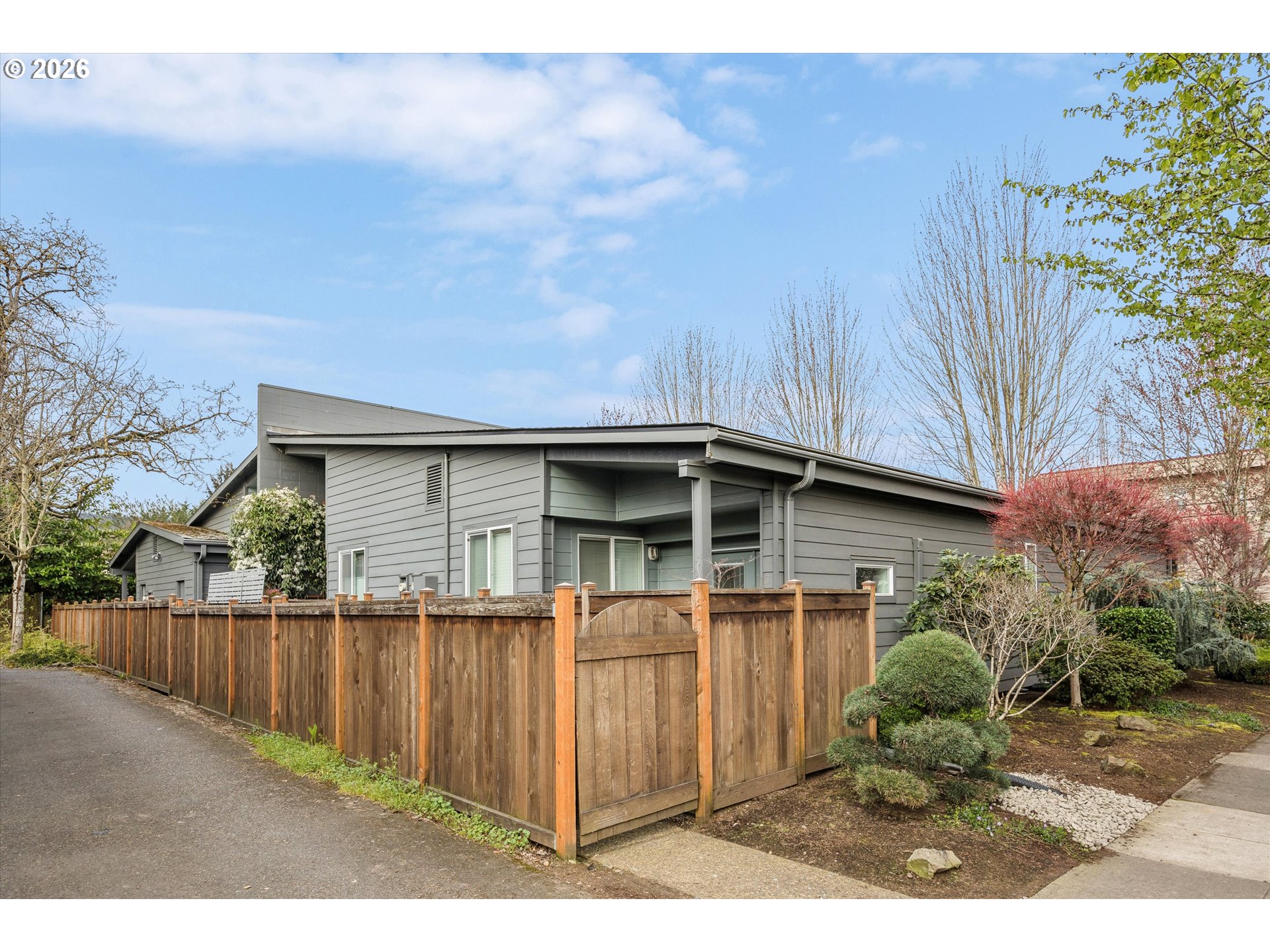 7232 NEW YORK AVE - RMLS #105209571