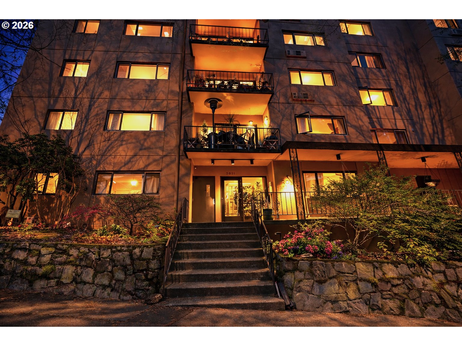 2021 MAIN ST - RMLS #137523551