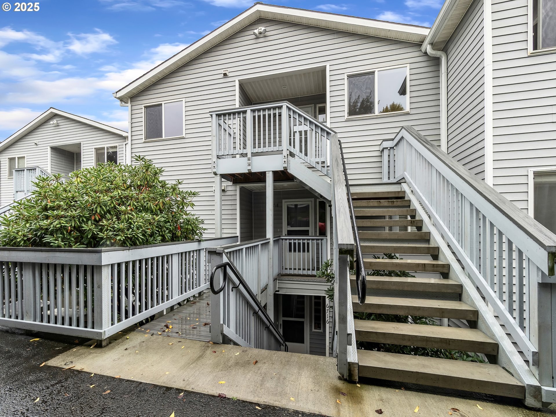 6722 RICHMOND AVE - RMLS #148444861