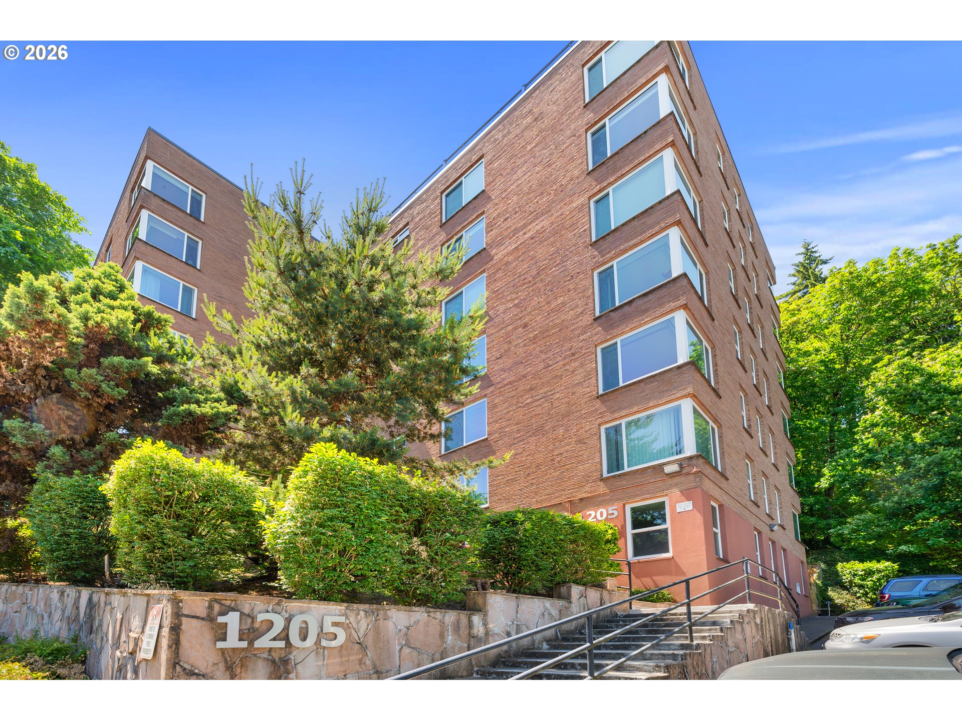1205 CARDINELL DR - RMLS #175537072