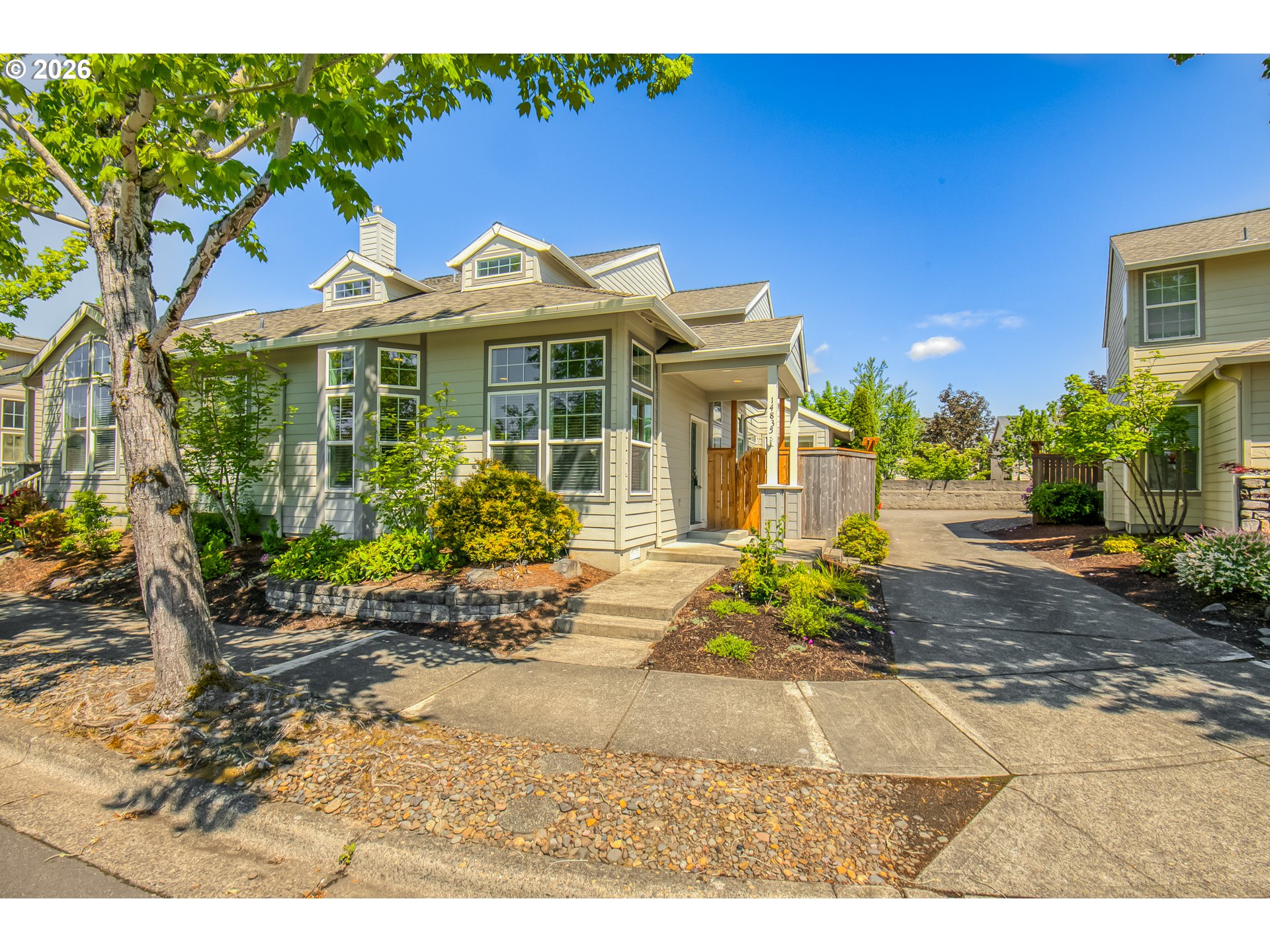 14835 ELAINA LN - RMLS #194879428