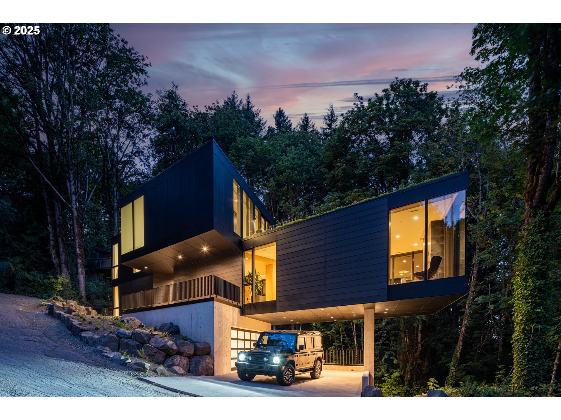 6371 WINSTON DR - RMLS #204718855