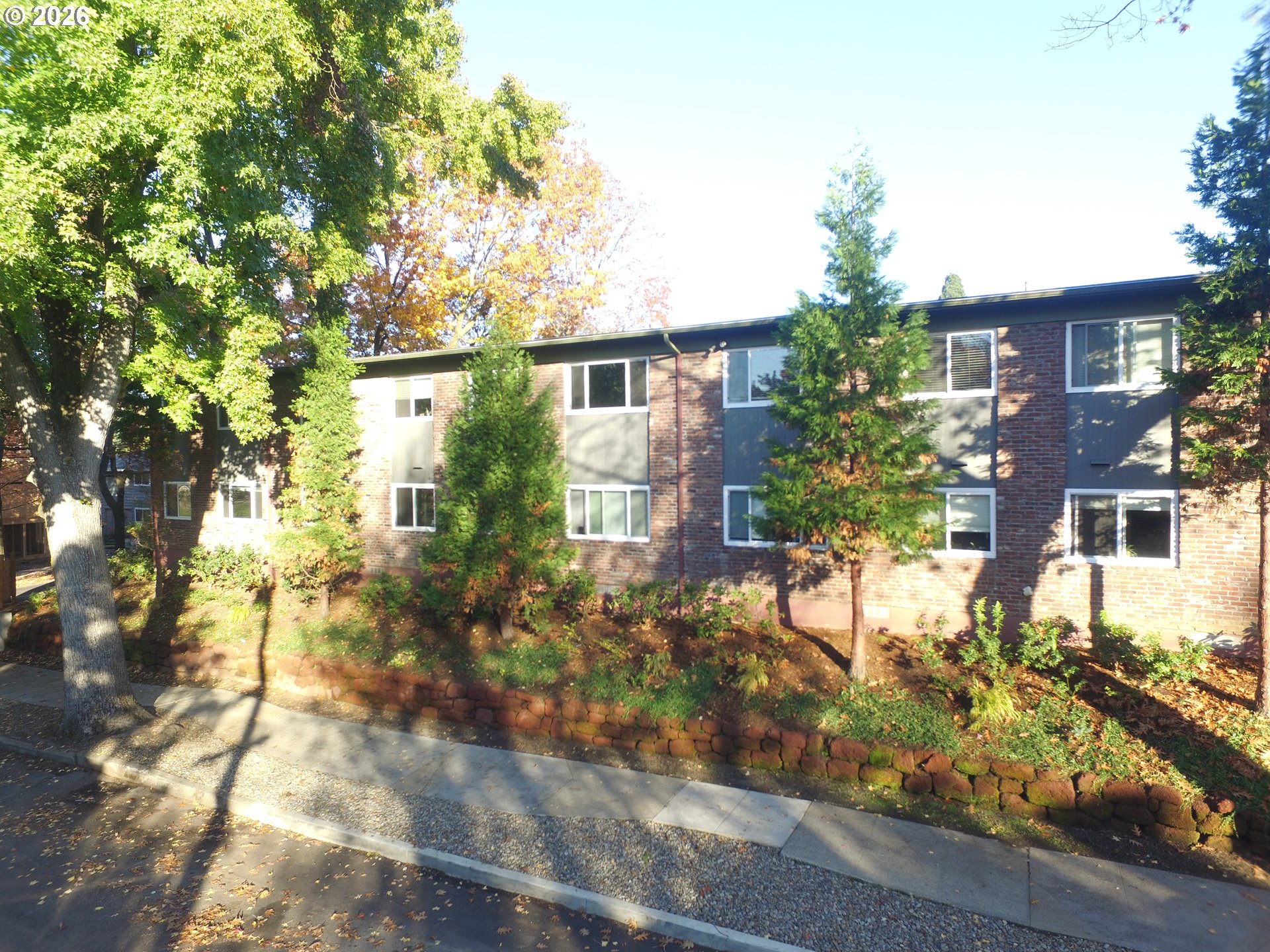1800 SE STARK ST - RMLS #214522863