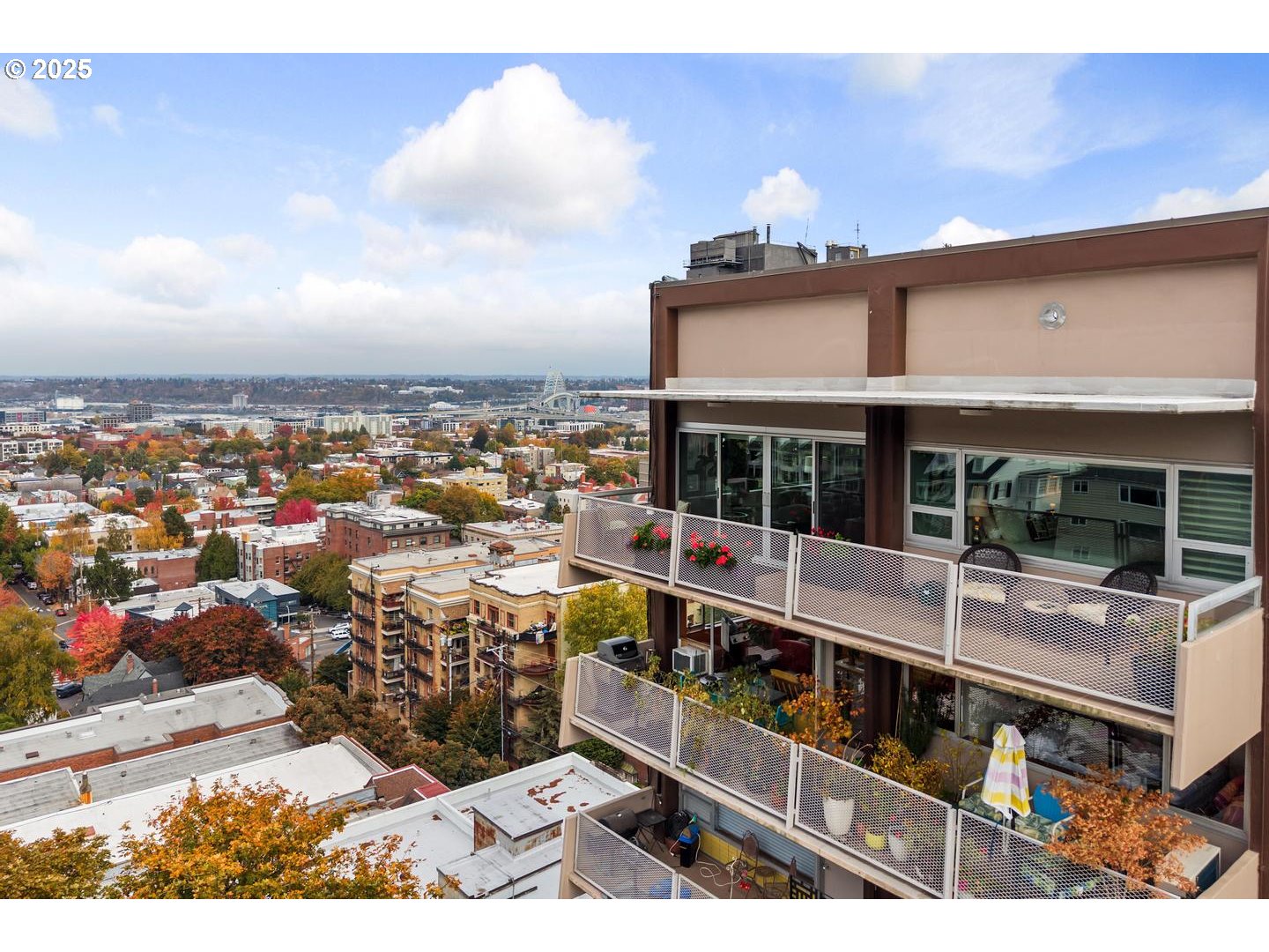 2323 PARK PL - RMLS #236583434