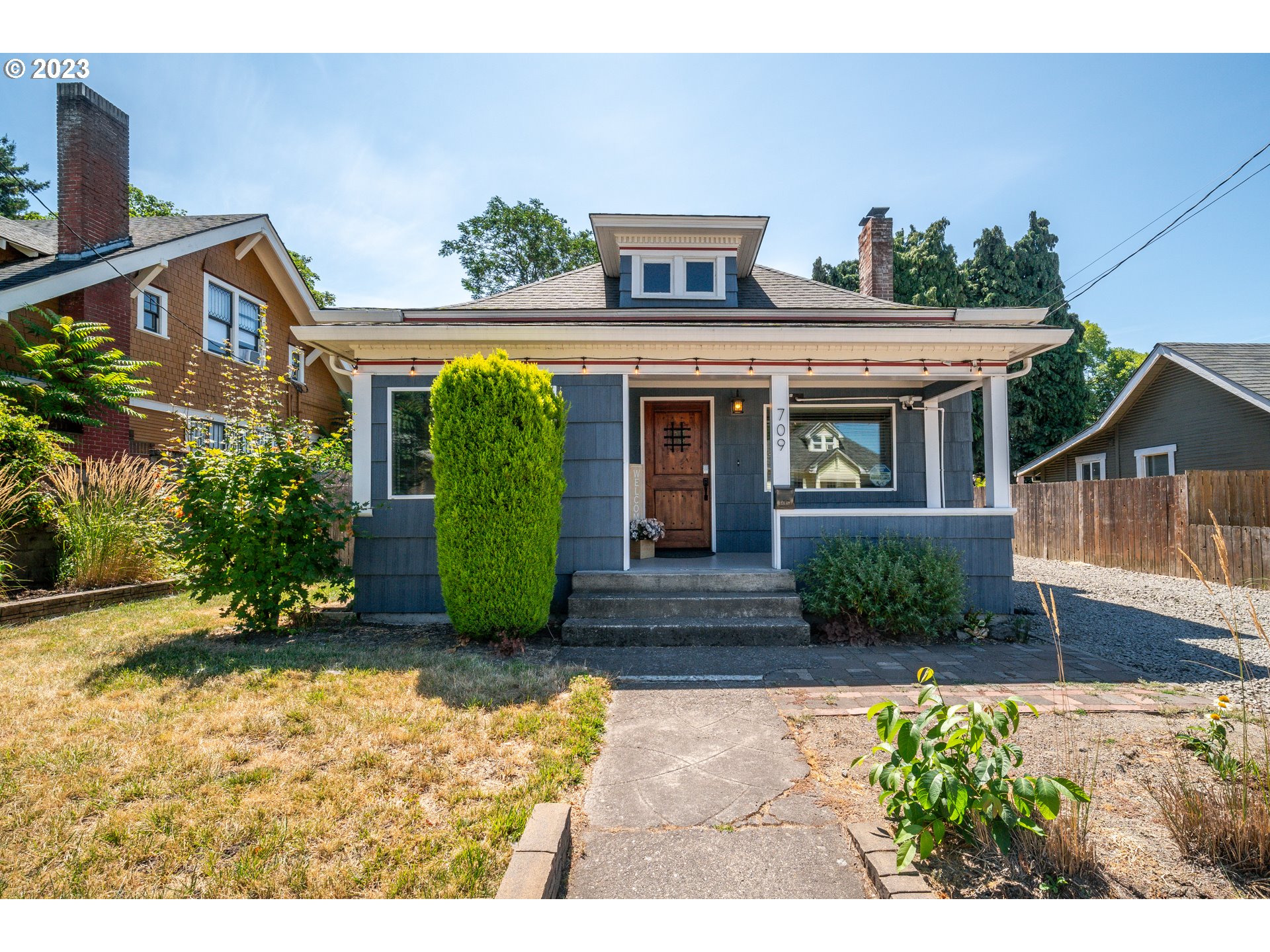 709 FOURTH PLAIN BLVD - RMLS #23669050