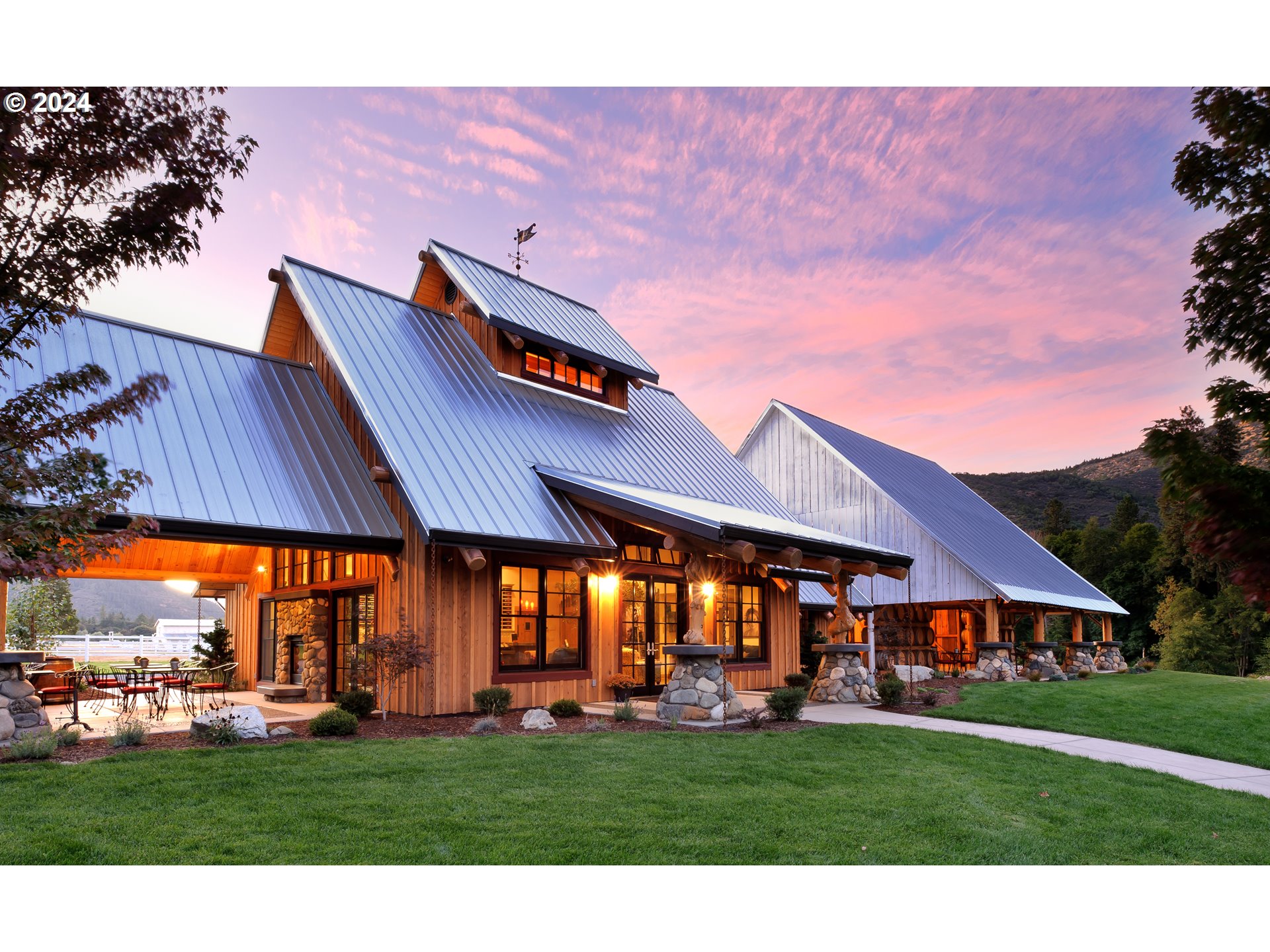 11777 Highway 238 - RMLS #23696912