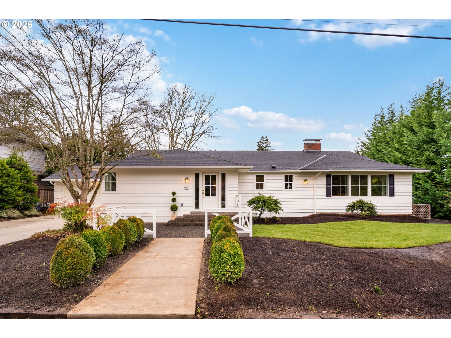4275 CRESTWOOD DR - RMLS #238300188