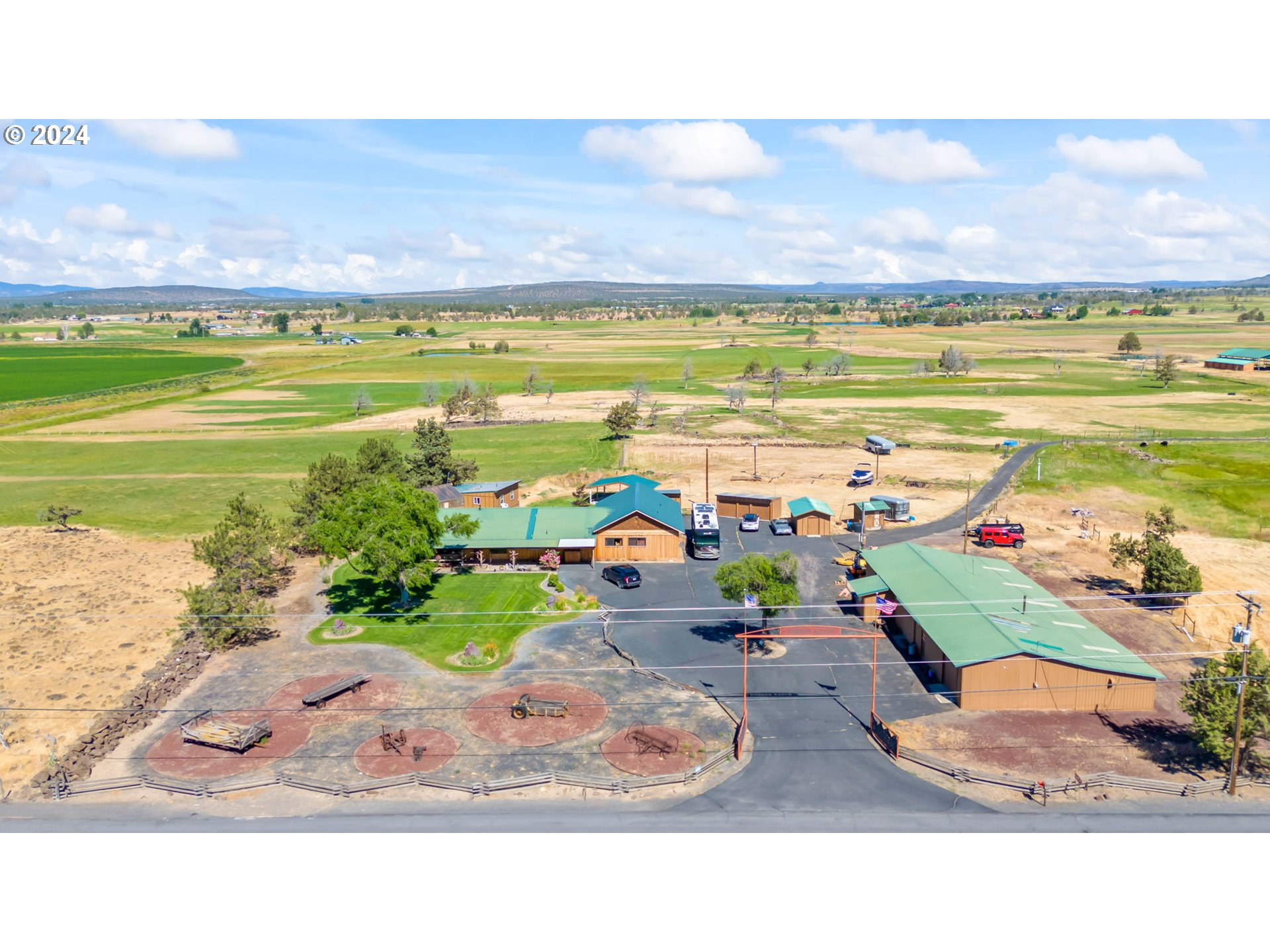 3068 REIF RD - RMLS #24026366