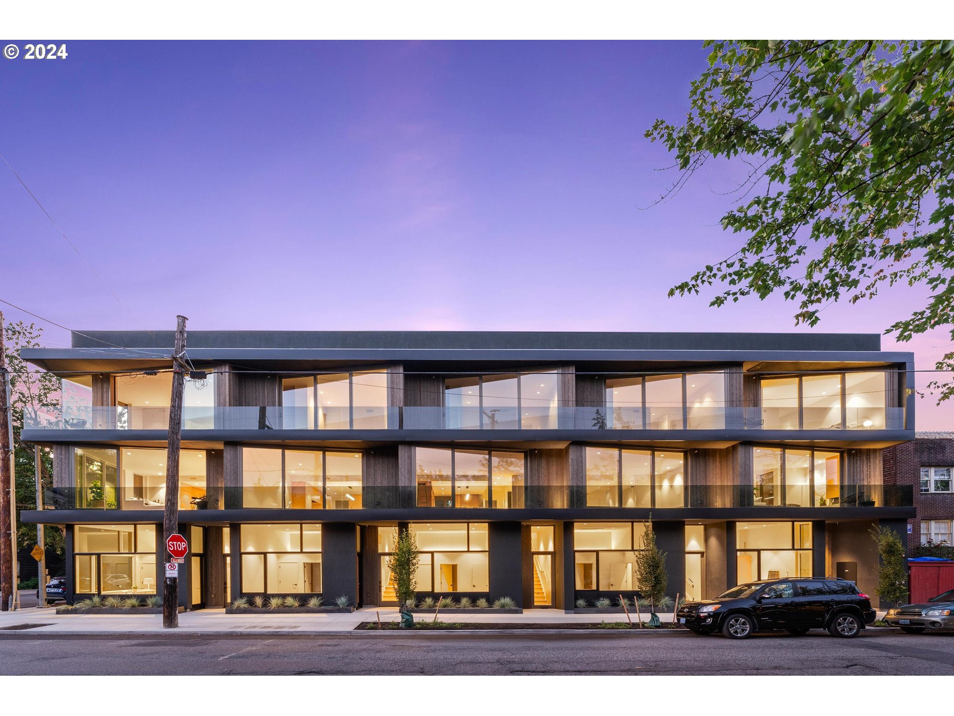 2791 THURMAN ST - RMLS #24029065