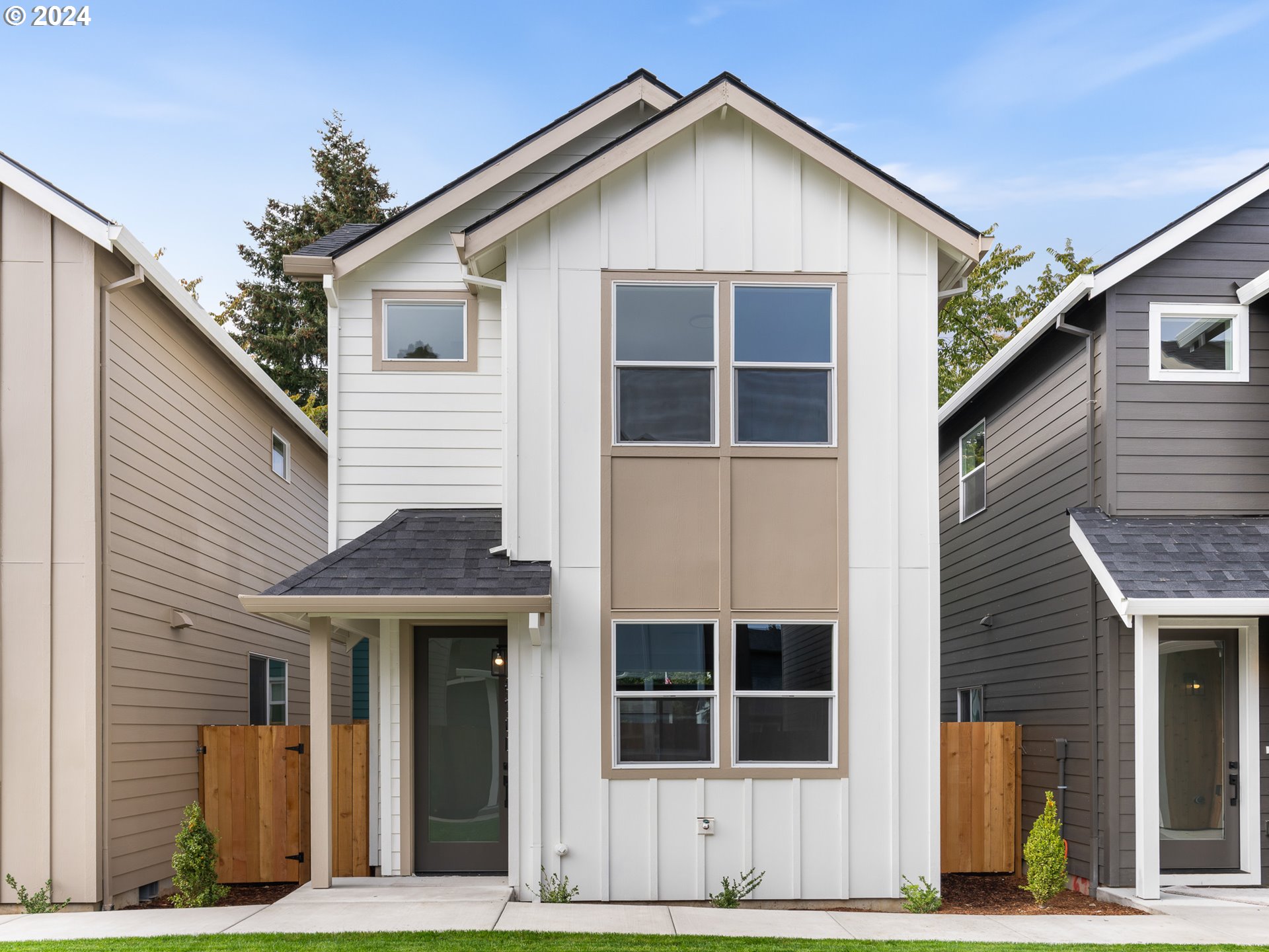 6921 Bank ST - RMLS #24342814