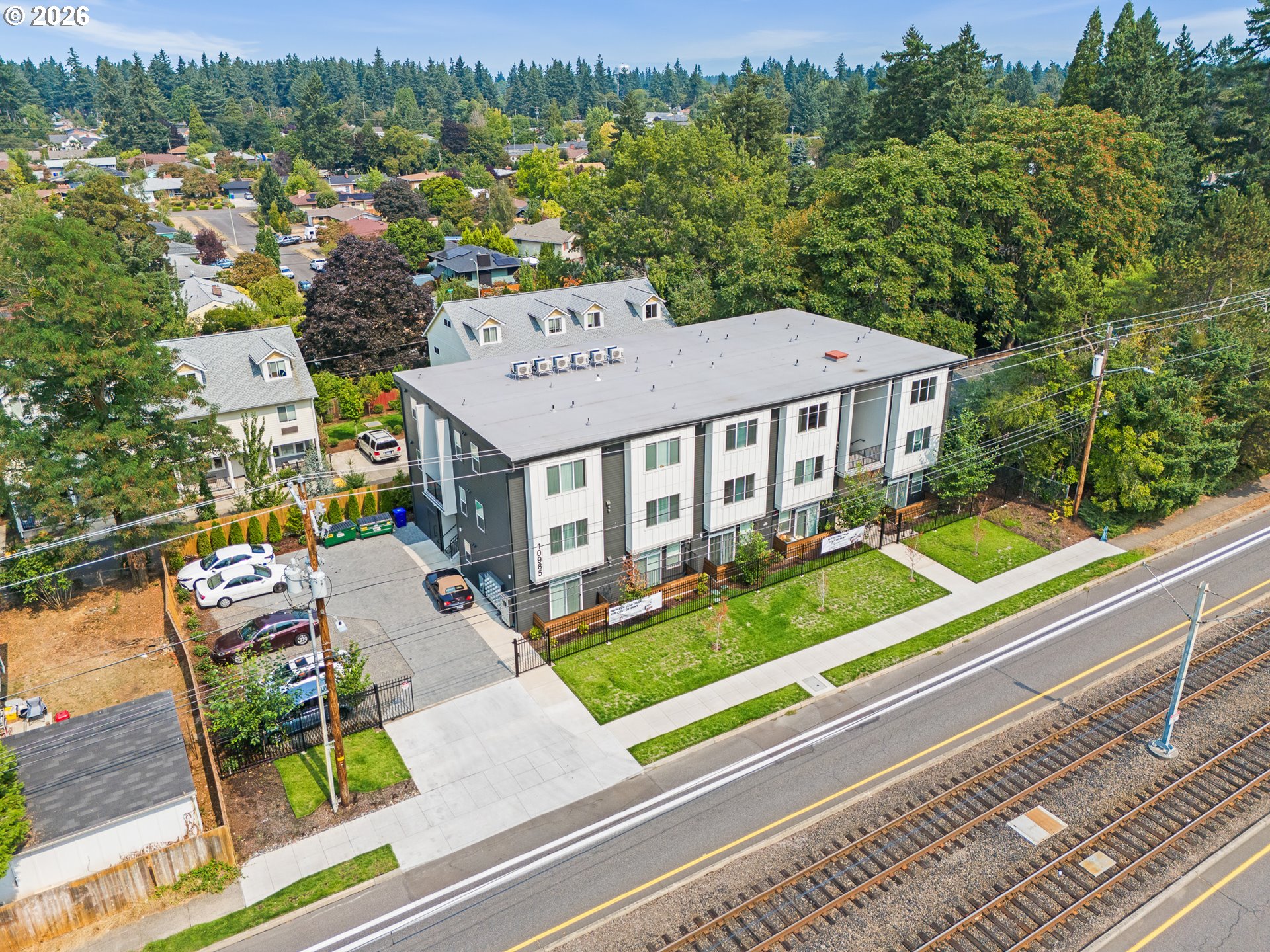 10985 Burnside ST - RMLS #24462682
