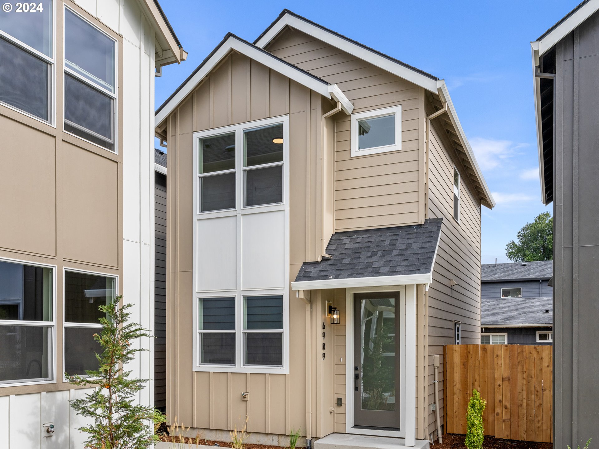 6909 Bank ST - RMLS #24568304