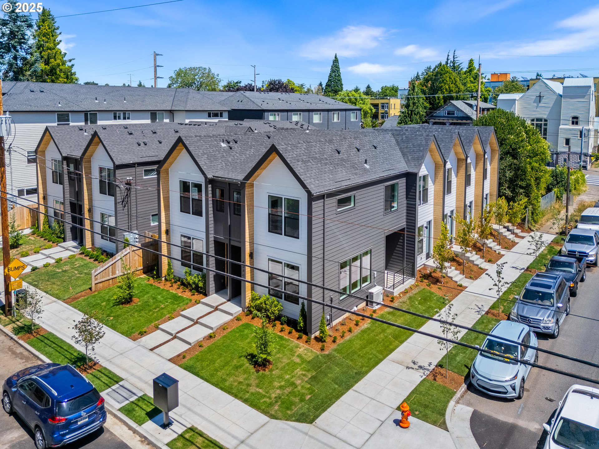 251 Skidmore ST - RMLS #254471672