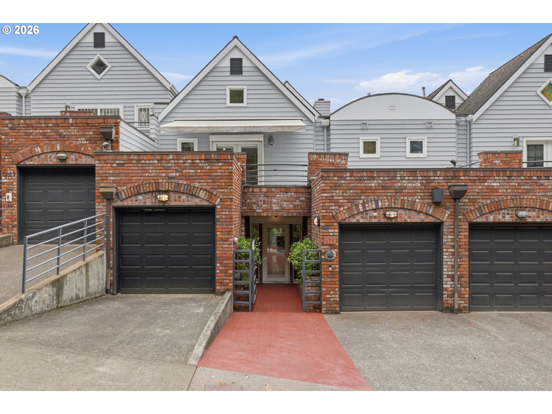 1923 MARKET STREET DR - RMLS #254621704