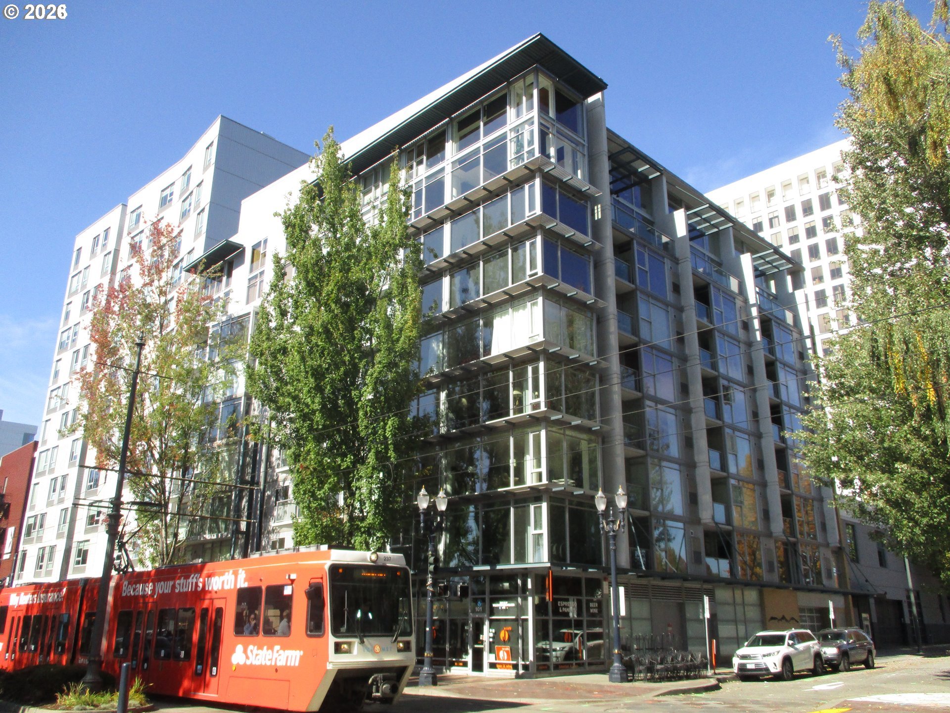 533 HOLLADAY ST - RMLS #256506956