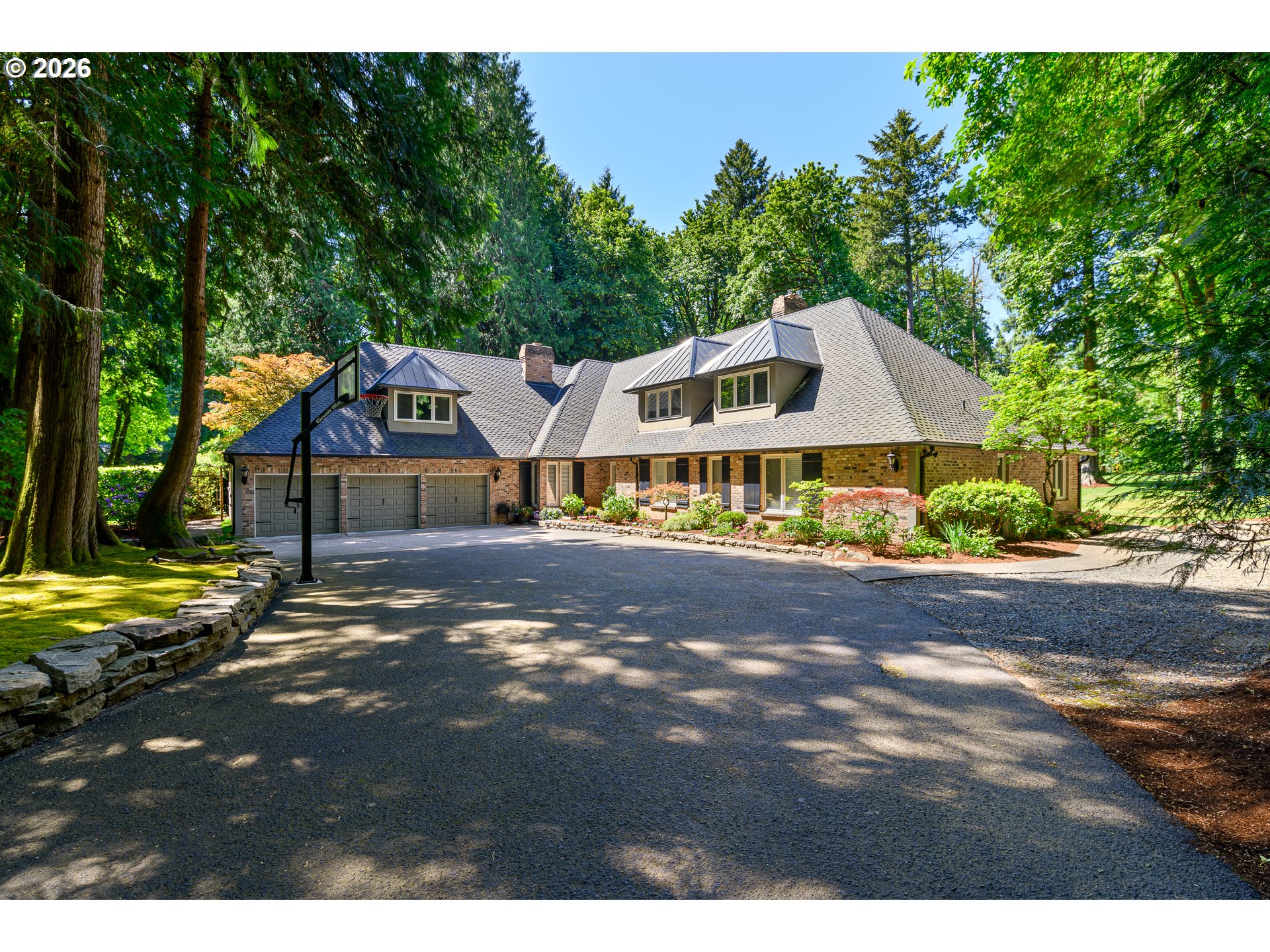 653 VICTORIA PL - RMLS #261505262
