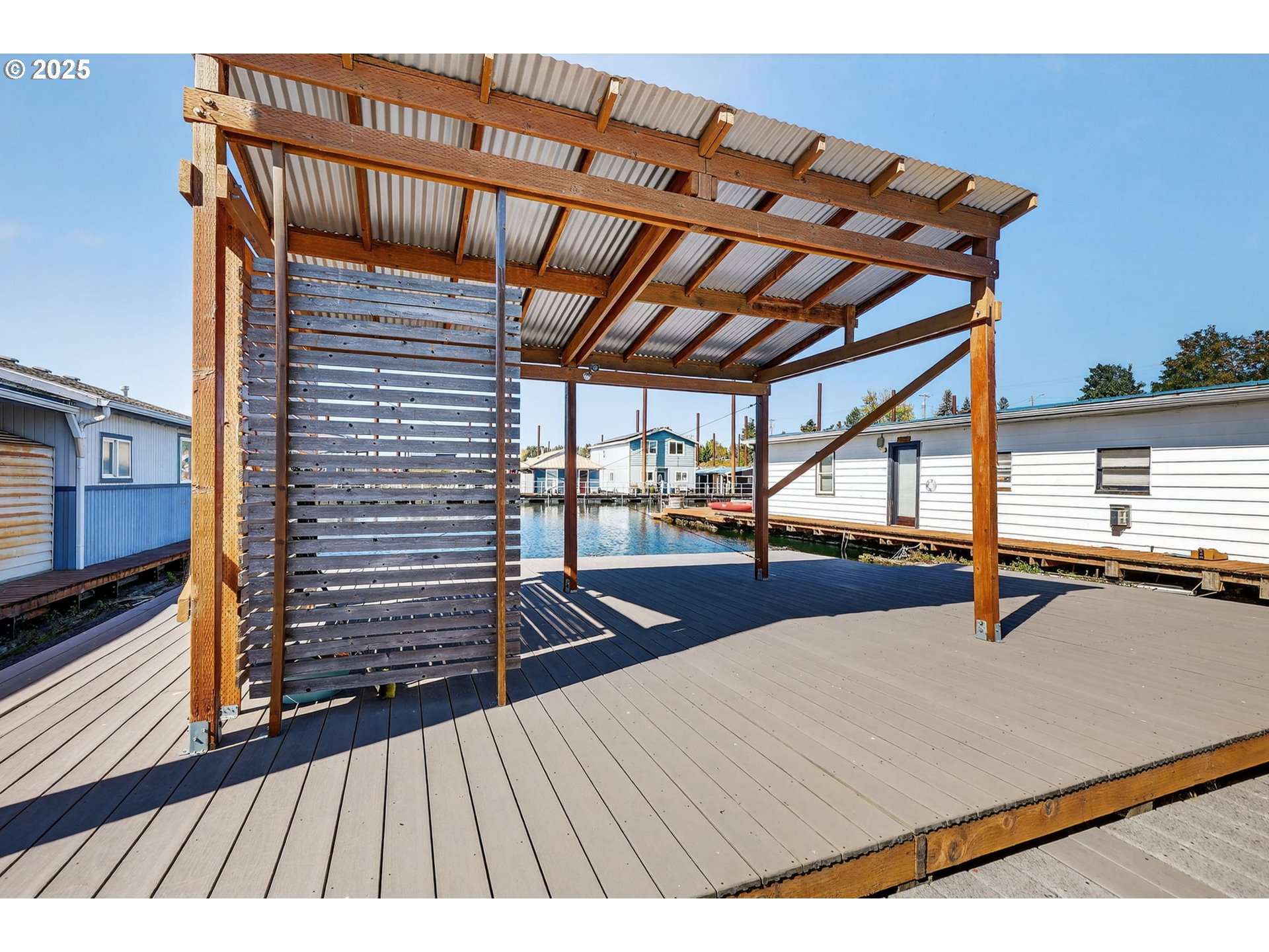 1783 Jantzen AVE - RMLS #269315215