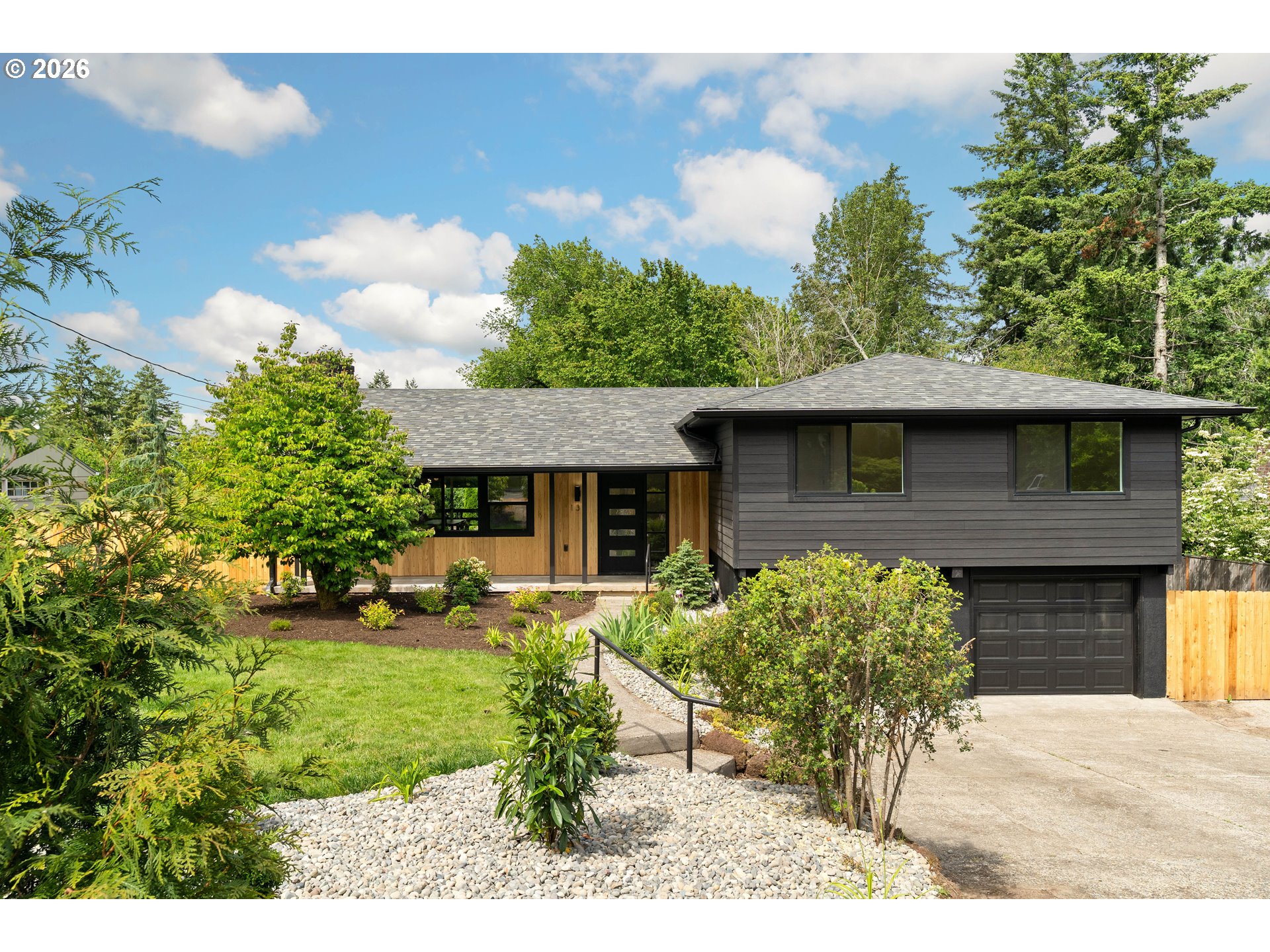 135 90TH AVE - RMLS #282306819