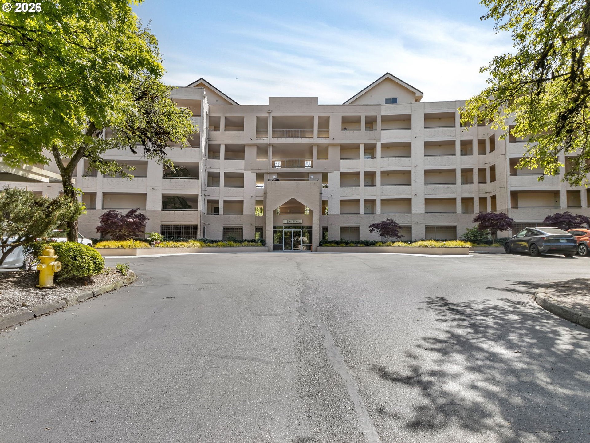 6605 BURNSIDE RD - RMLS #296156181