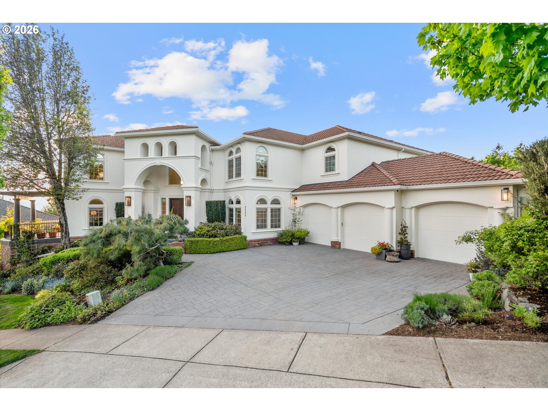 2343 PINNACLE DR - RMLS #313456221