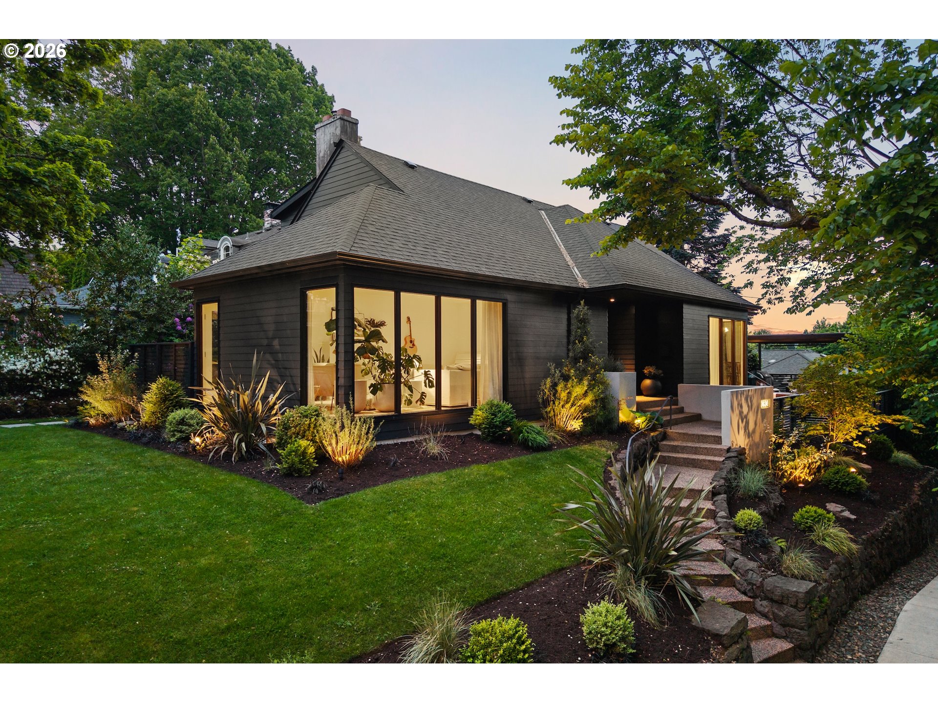 2834 CARLTON ST - RMLS #328401159