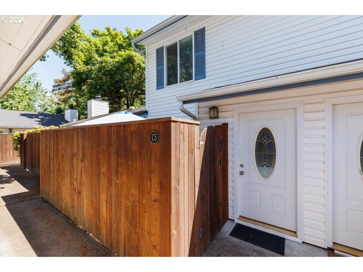 28740 PARKWAY AVE - RMLS #343763531