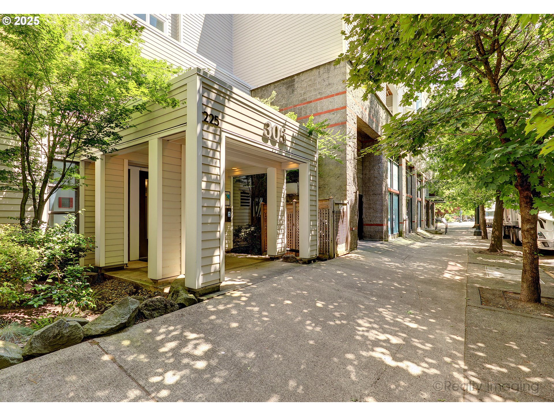 305 MONTGOMERY ST - RMLS #374822418