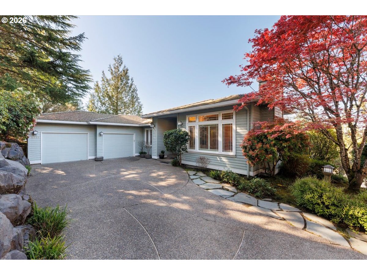 2212 PINNACLE DR - RMLS #377361563