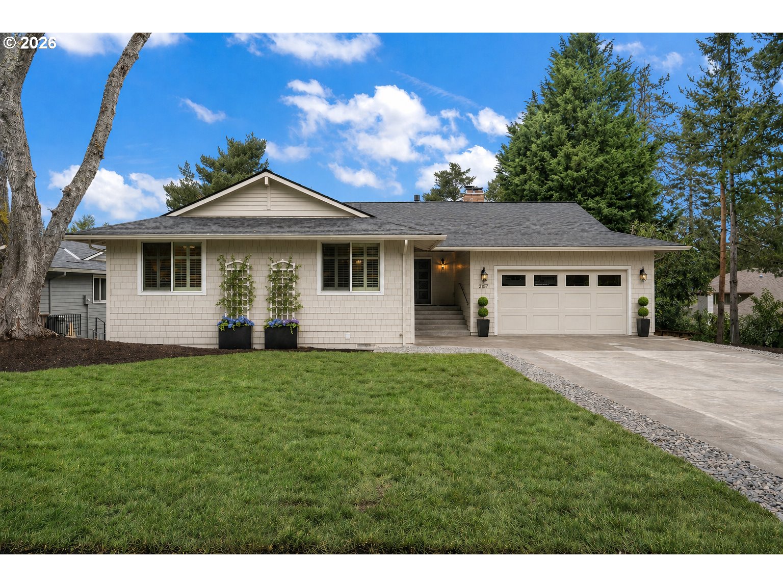 2157 WEMBLEY PL - RMLS #398109217