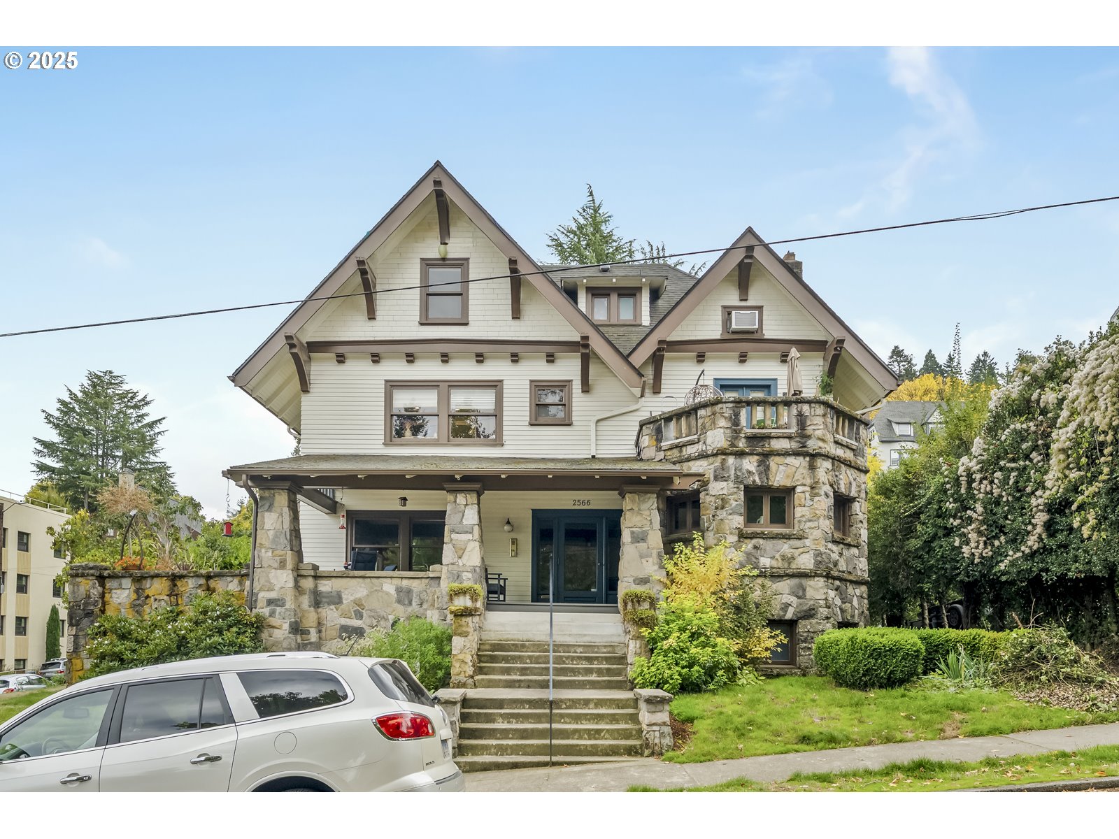 2566 LOVEJOY ST - RMLS #400131153