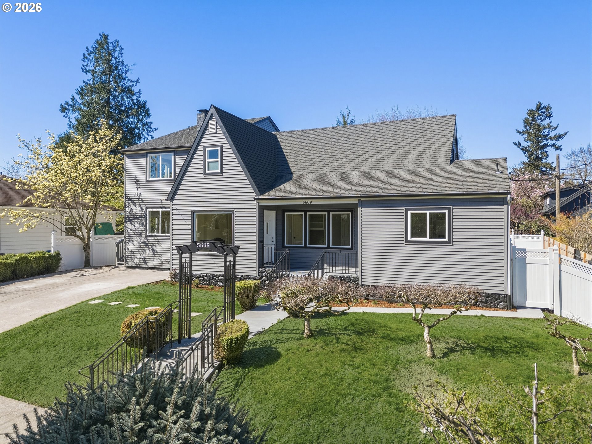 5609 32ND AVE - RMLS #410887943