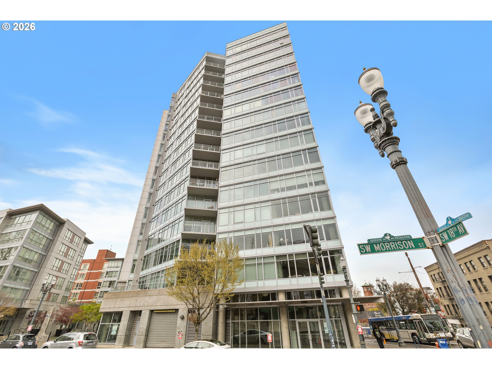 1926 BURNSIDE ST - RMLS #411390410