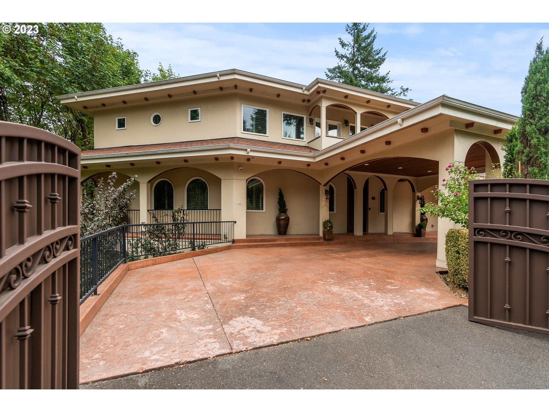 3100 FAIRMOUNT BLVD - RMLS #418283823