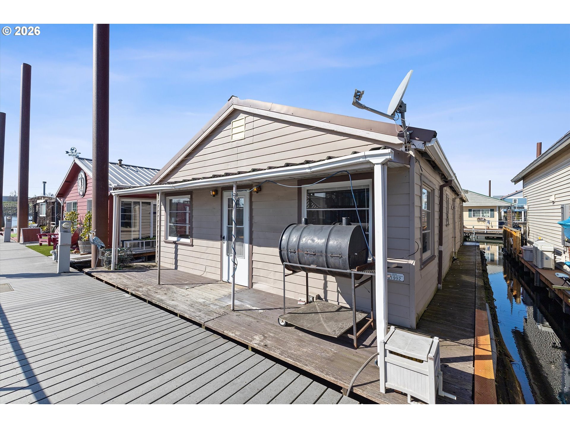 1833 Jantzen AVE - RMLS #439744569