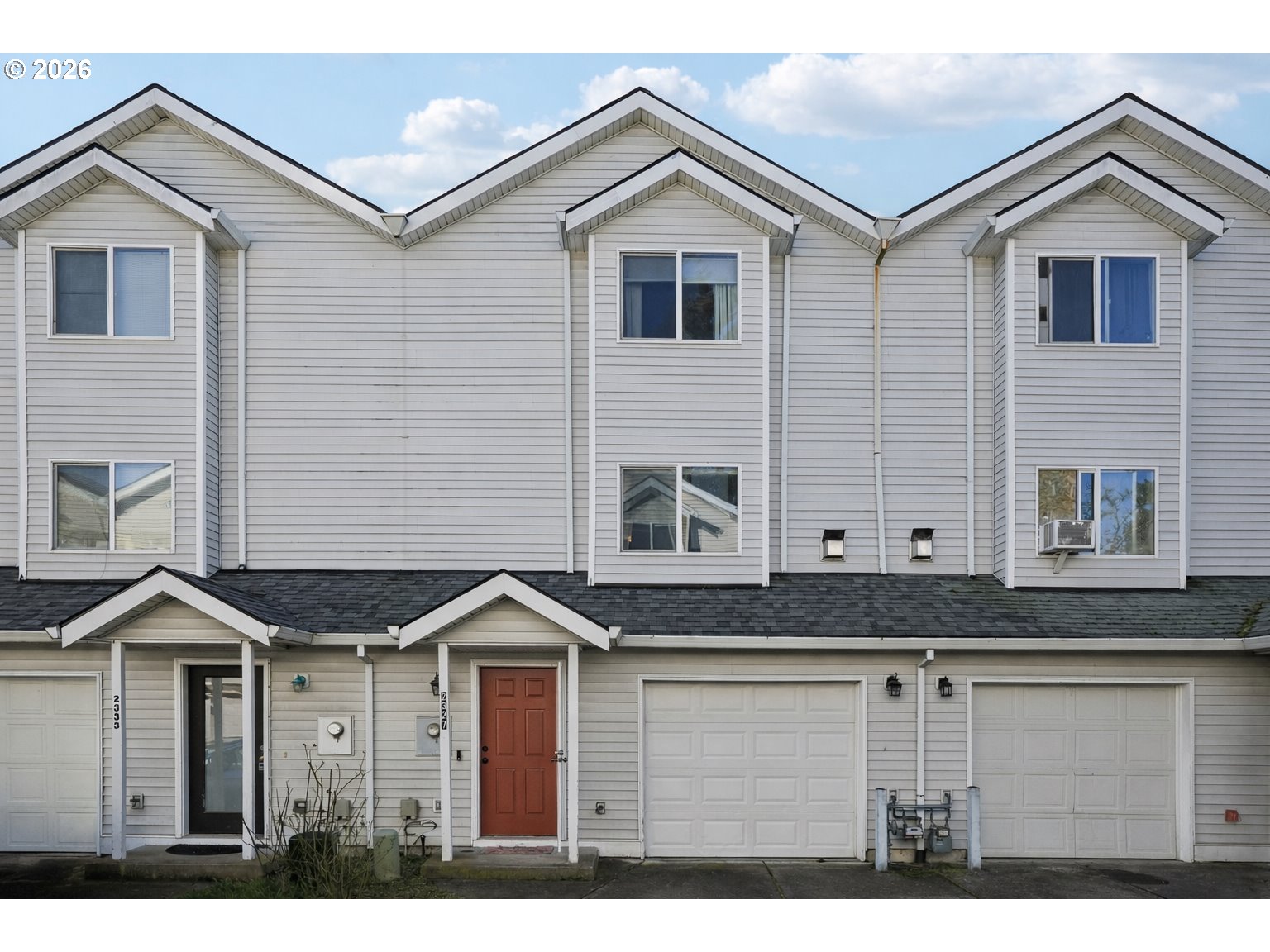 2327 LEE LN - RMLS #484918395