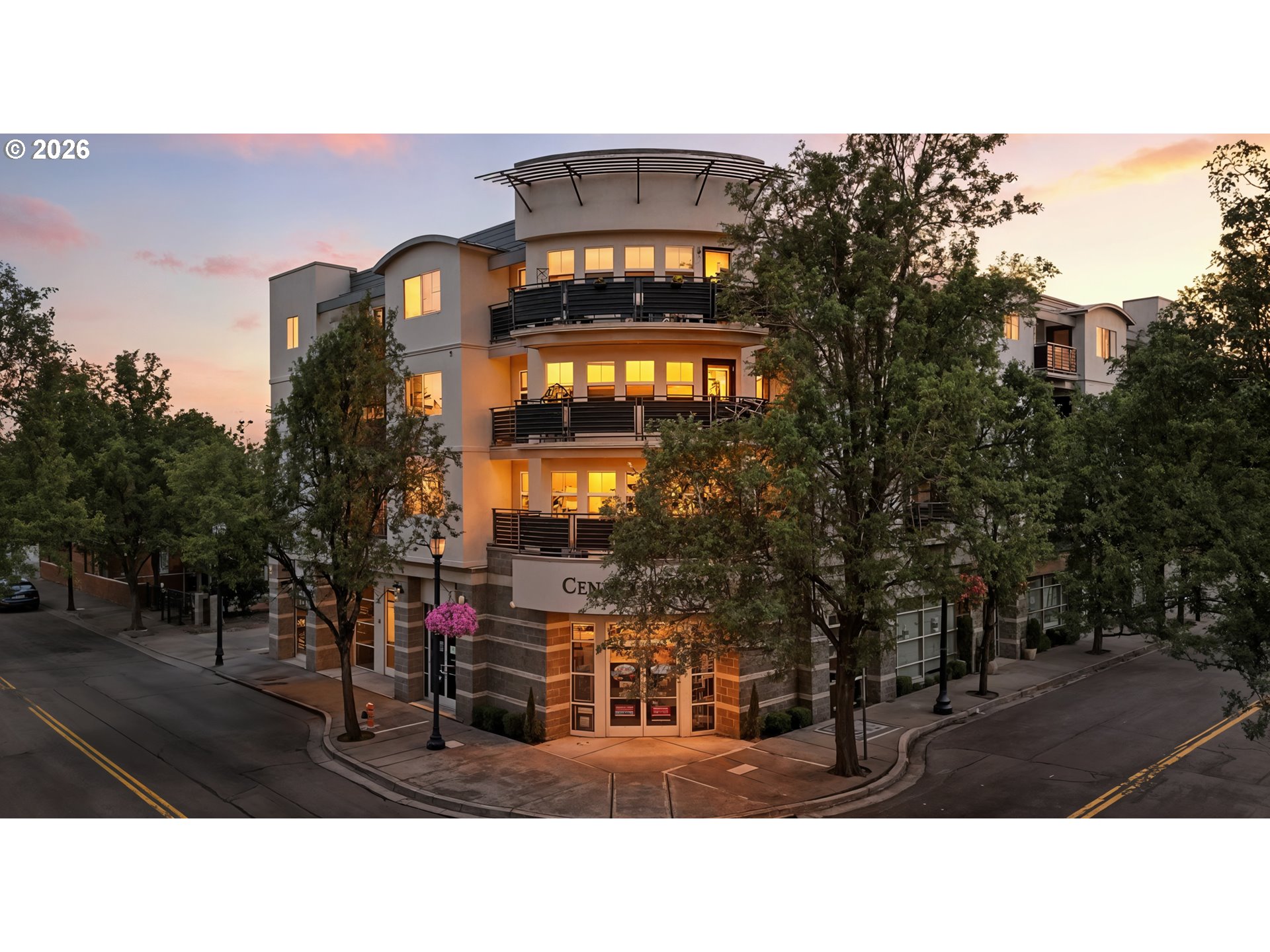 318 ROBERTS AVE - RMLS #493267348