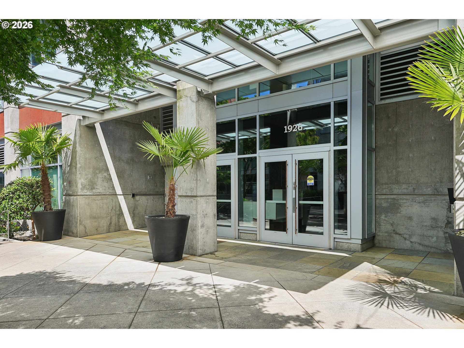 1926 BURNSIDE ST - RMLS #504537124