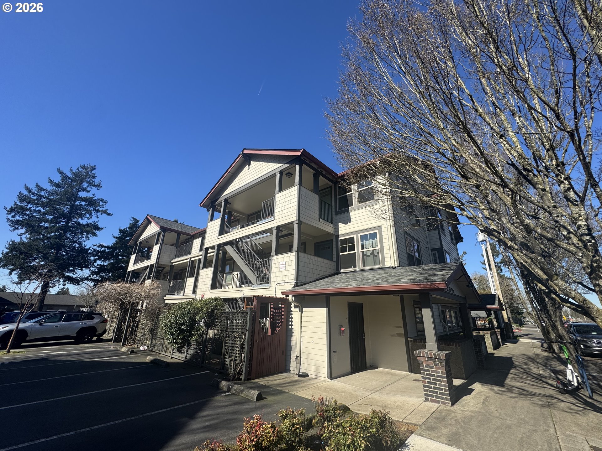 737 99TH AVE - RMLS #555455306