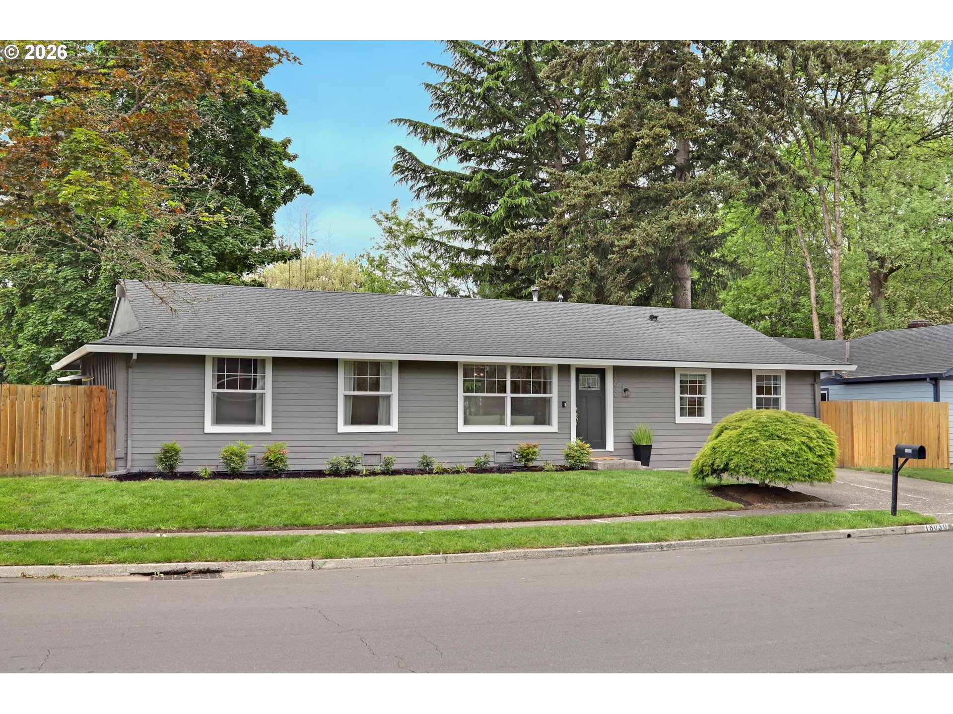 18030 PARK VIEW BLVD - RMLS #592579354