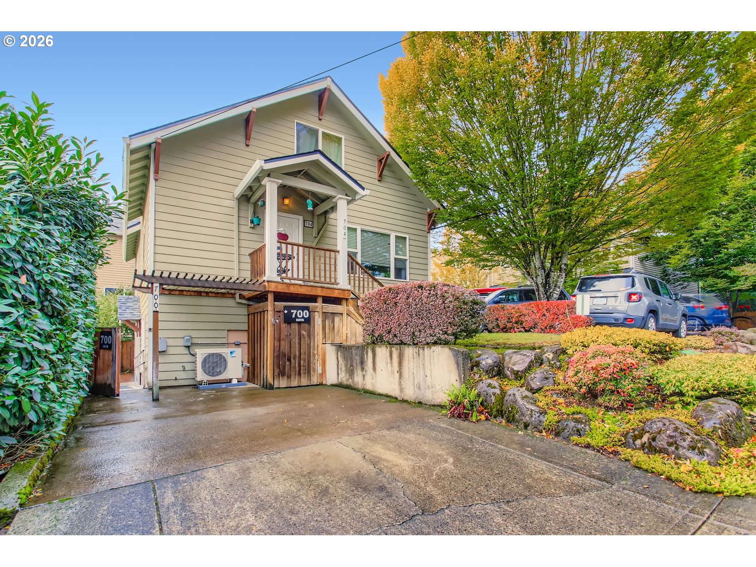 700 BARTON AVE - RMLS #594680178