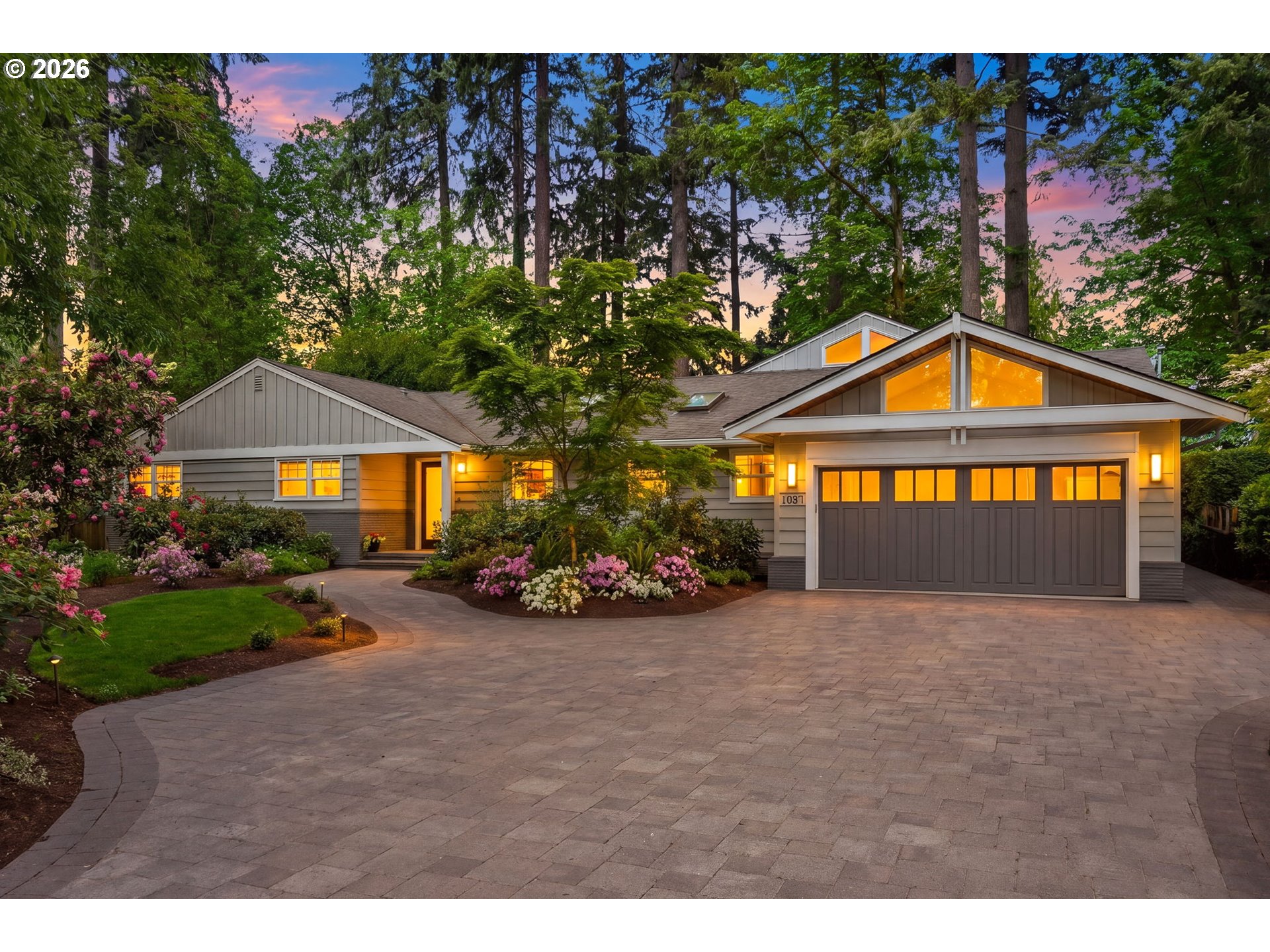1051 SUNNINGDALE RD - RMLS #596675468