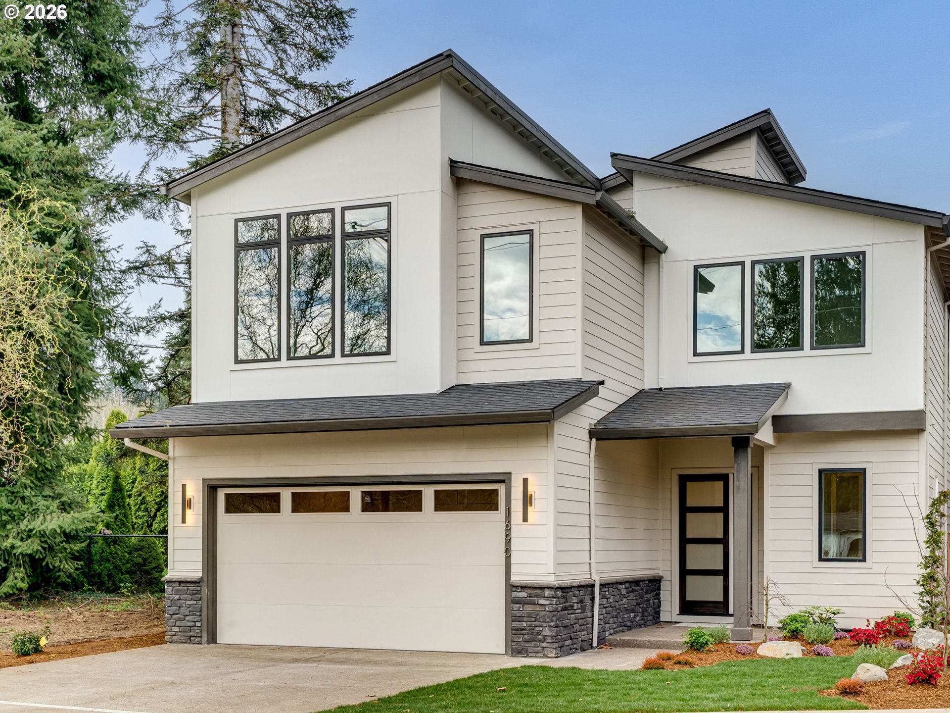 1690 16TH ST - RMLS #619251277