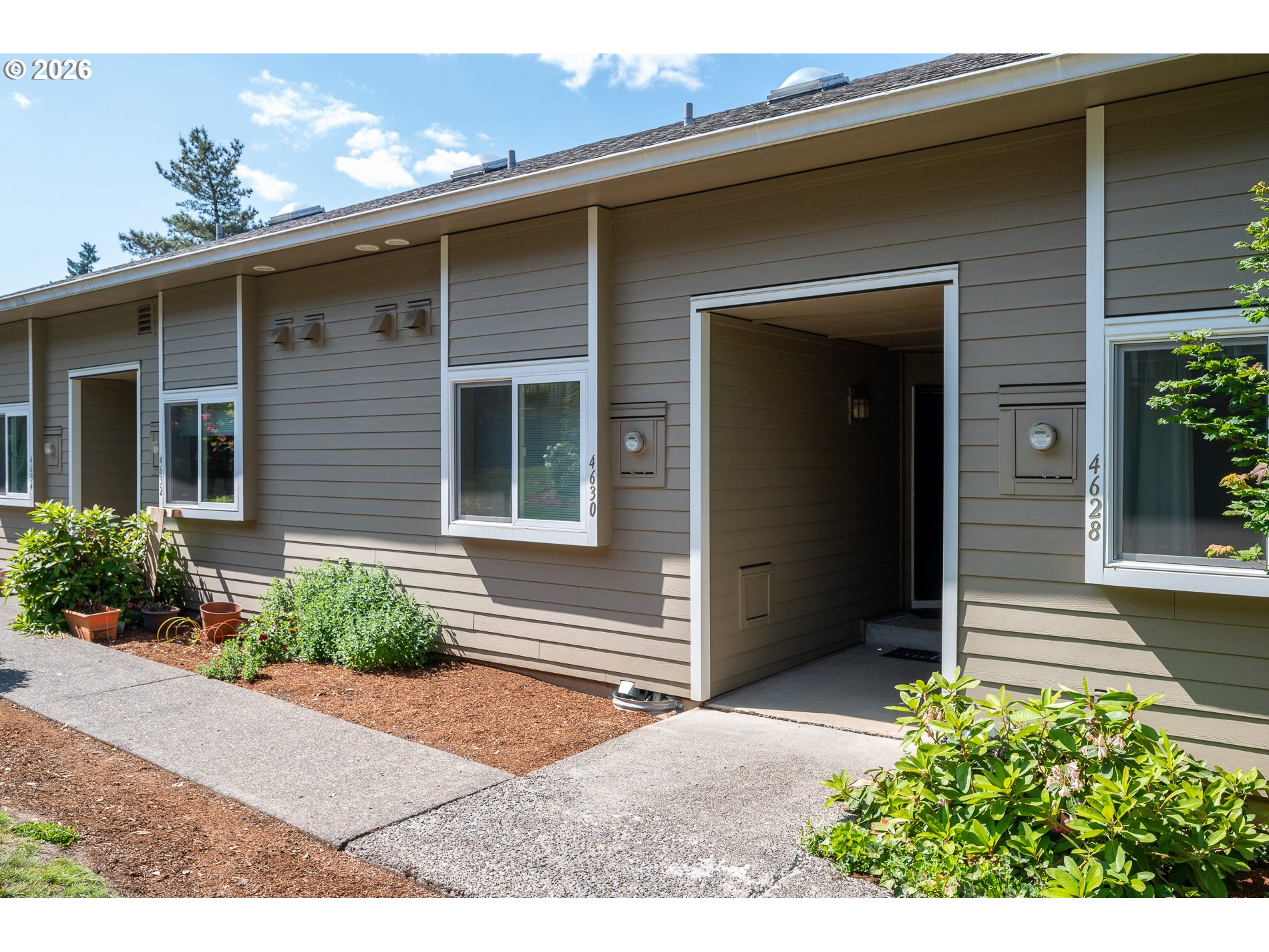 4628 COMUS PL - RMLS #652376109