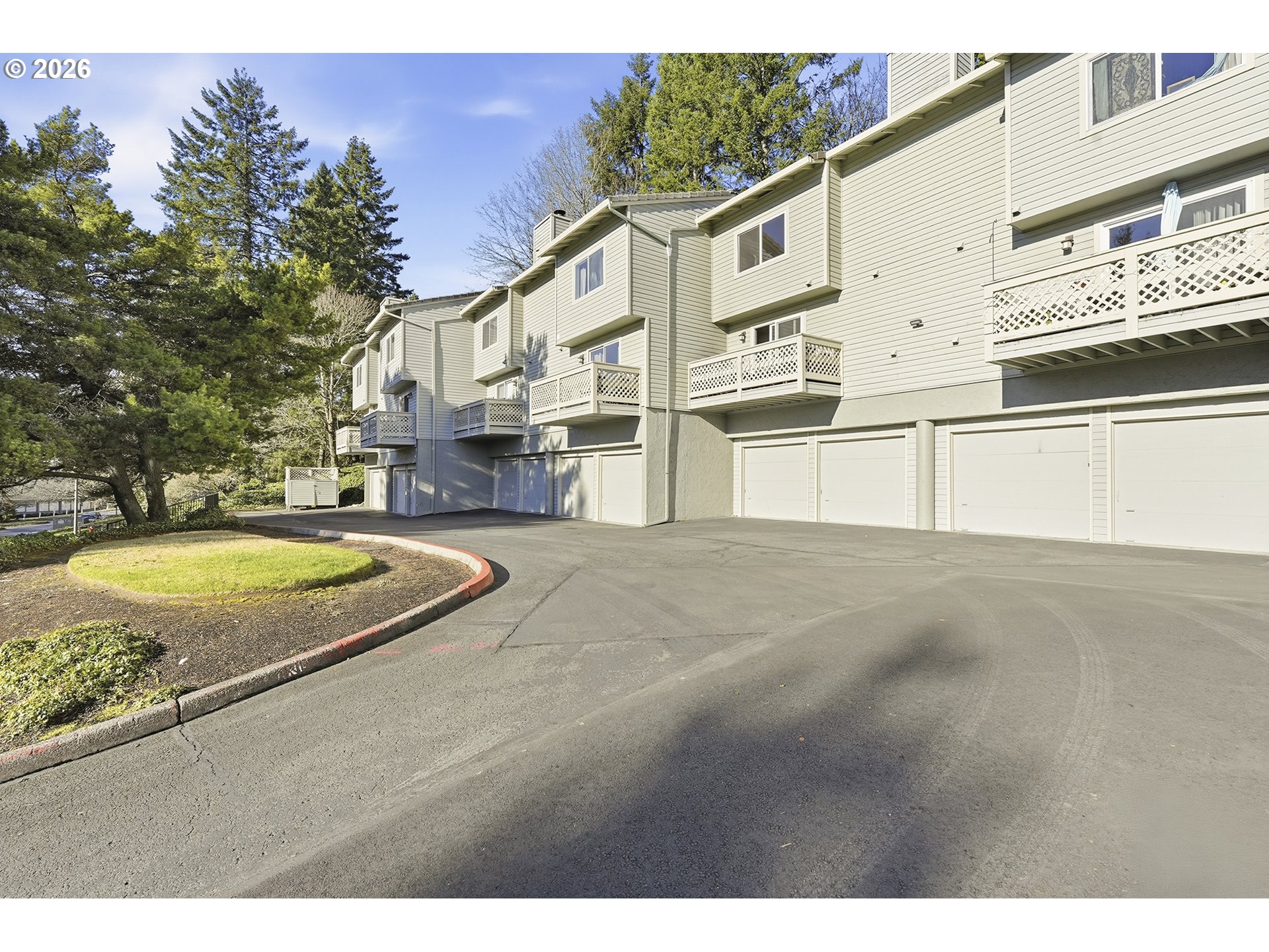 3433 MCNARY PKWY - RMLS #665170614