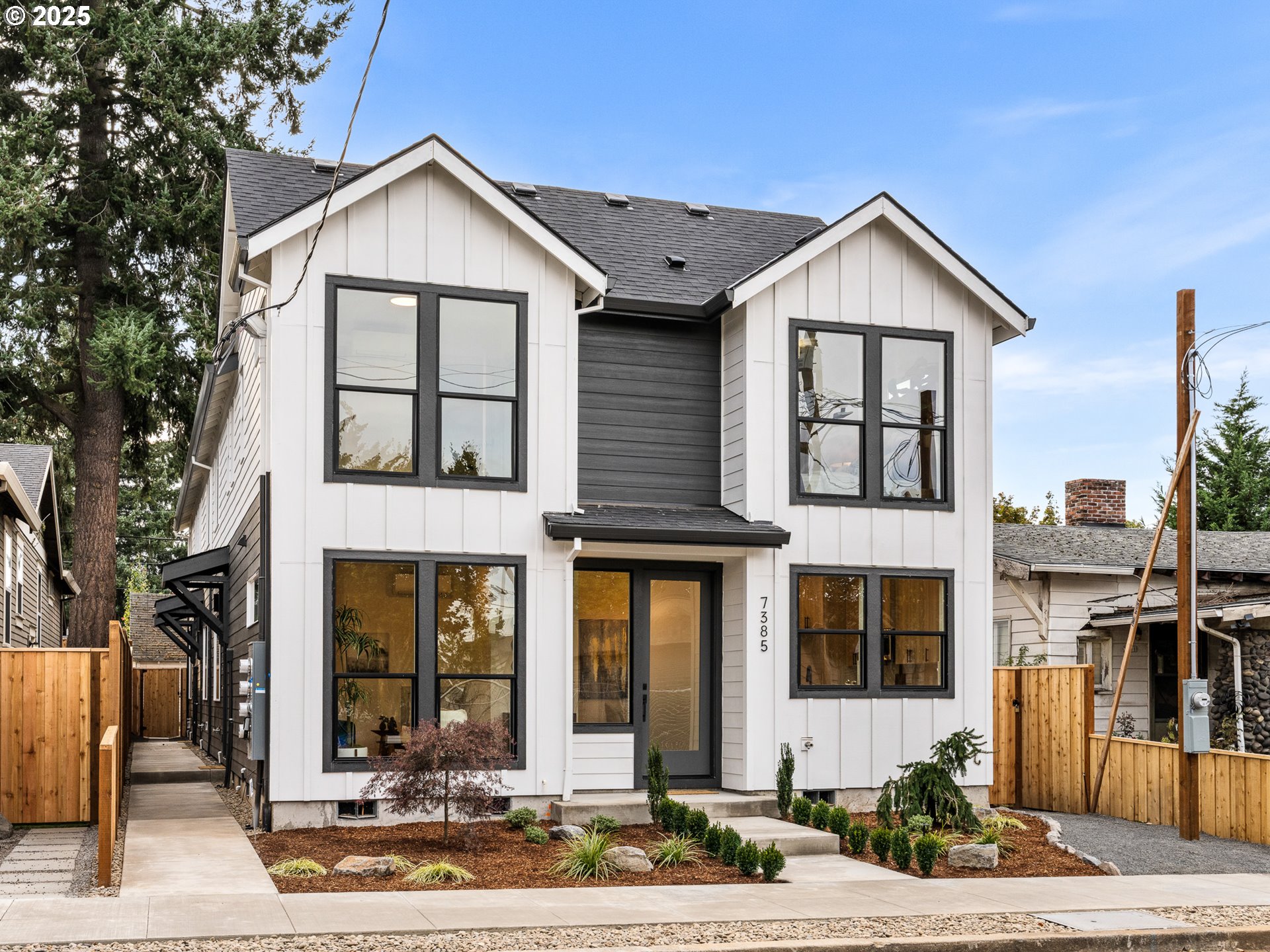 7379 Mobile AVE - RMLS #666649117