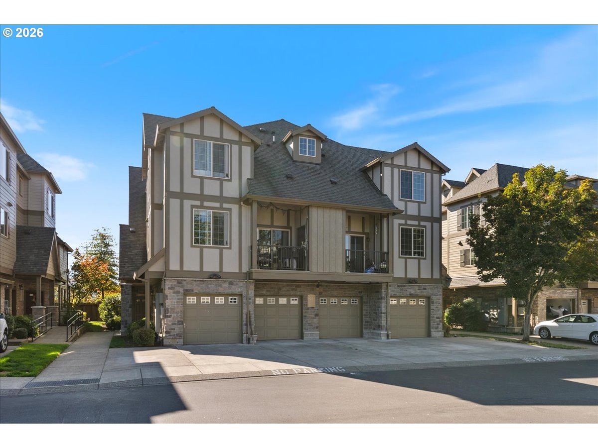 7902 MIRIAM WAY - RMLS #670905094