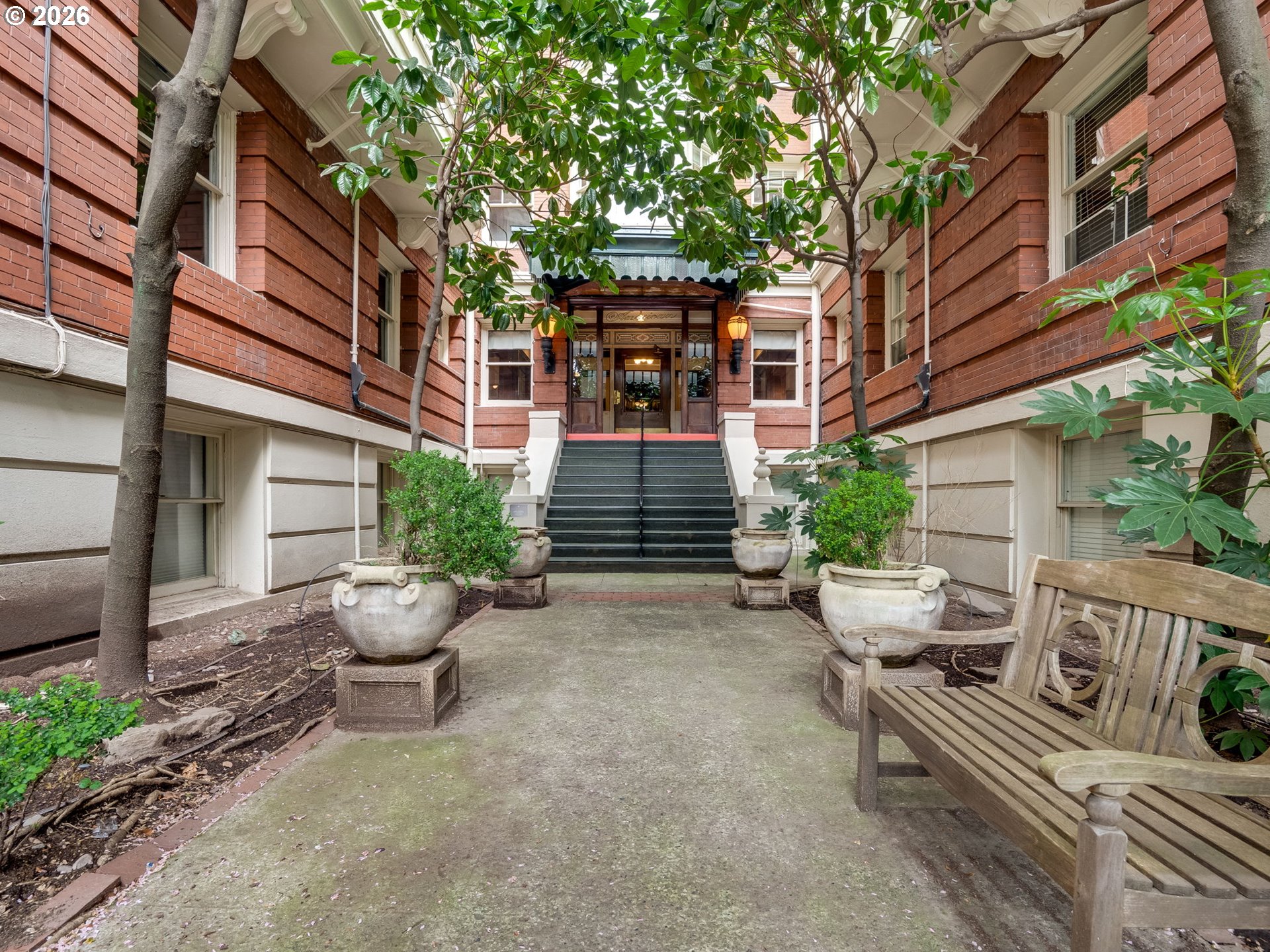 2083 JOHNSON ST - RMLS #694511717