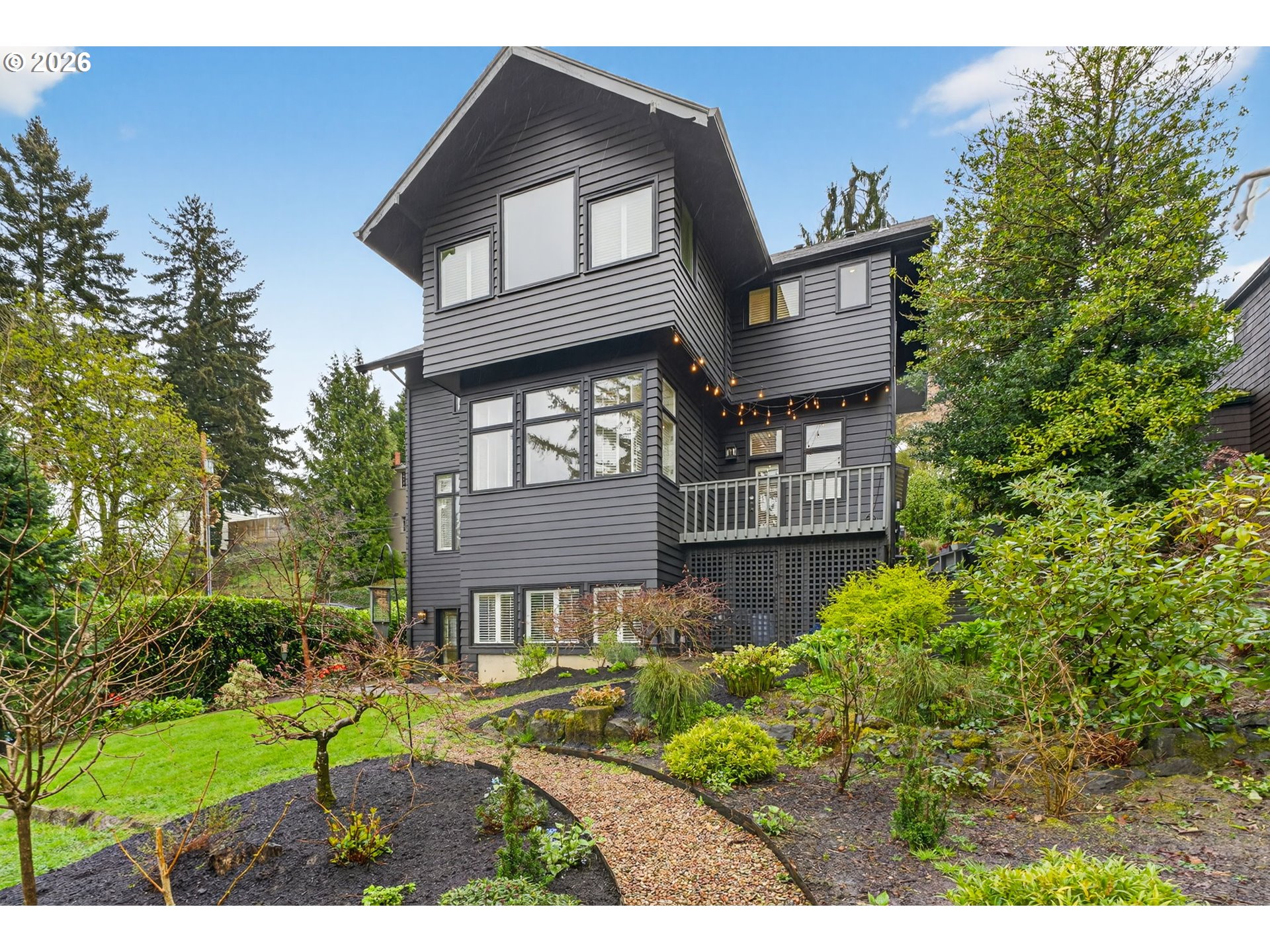 1941 MONTGOMERY PL - RMLS #696015572