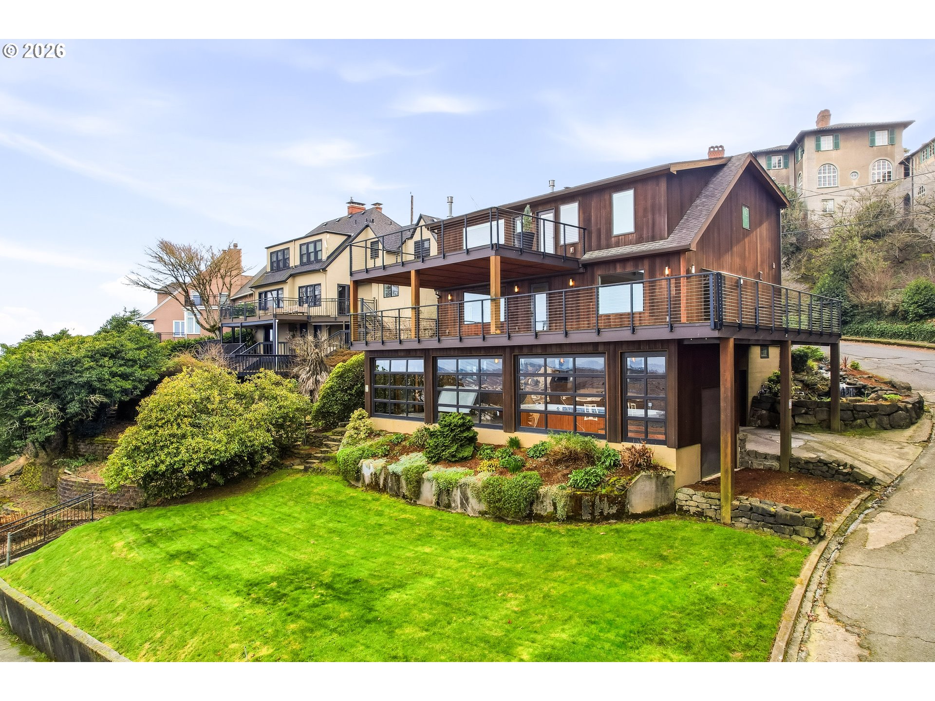 302 ALBEMARLE TER - RMLS #734802735