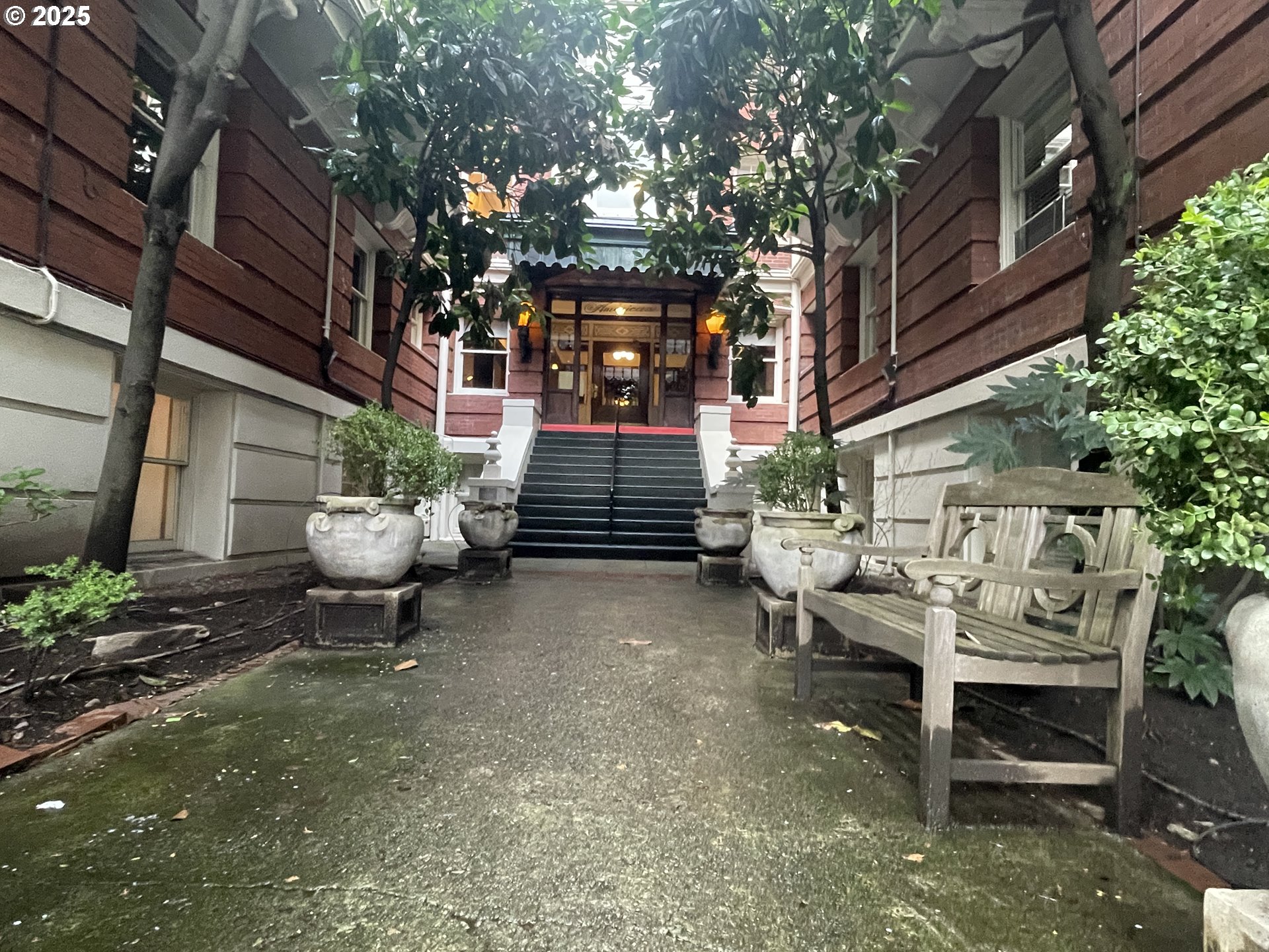 2083 JOHNSON ST - RMLS #796518664